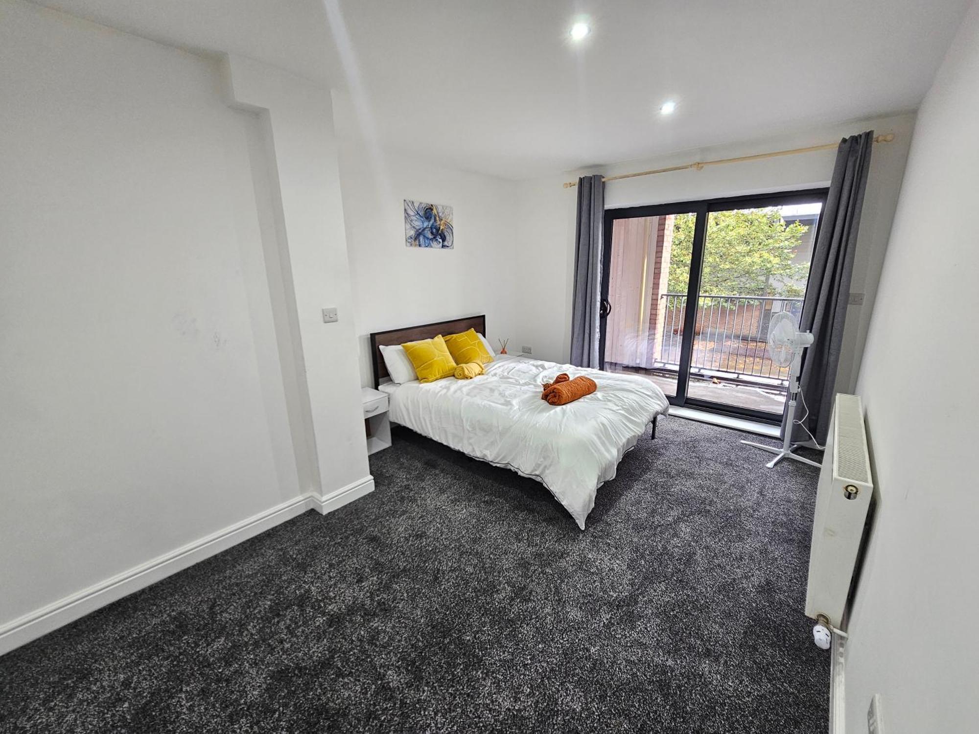 2br Near Canning Town Stn Balcony Location Appartement