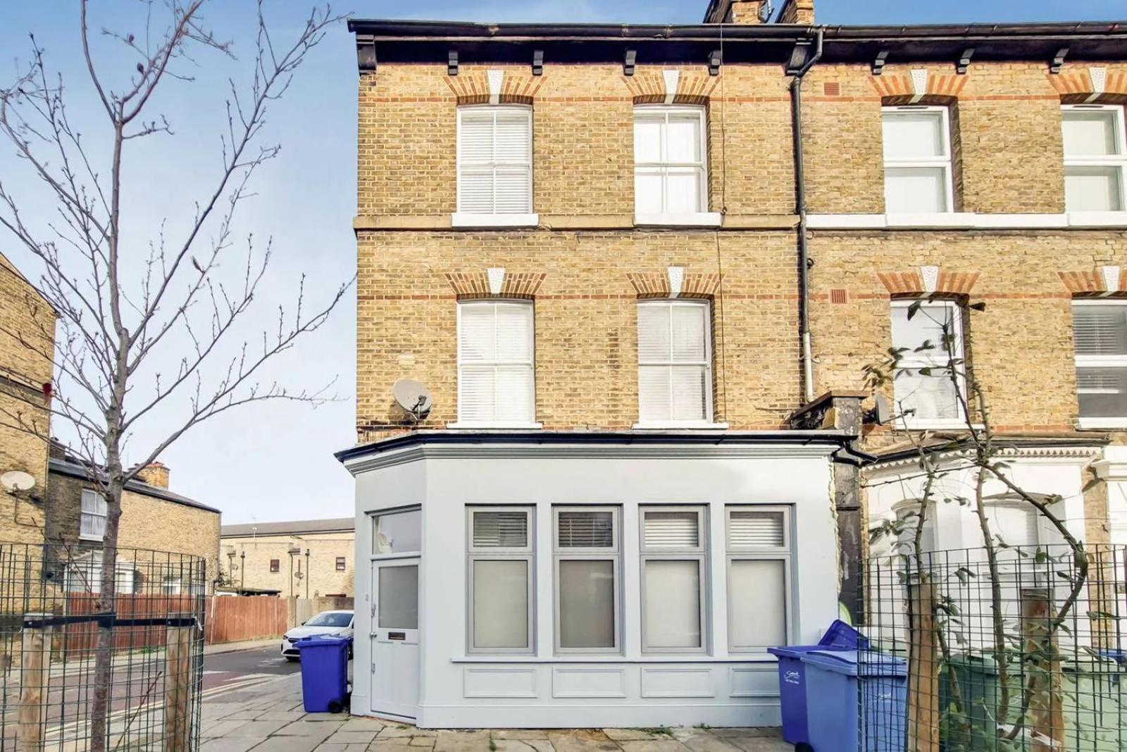 Luxury 2bedroom And 2bathroom Flat With Patio London! Apartment *