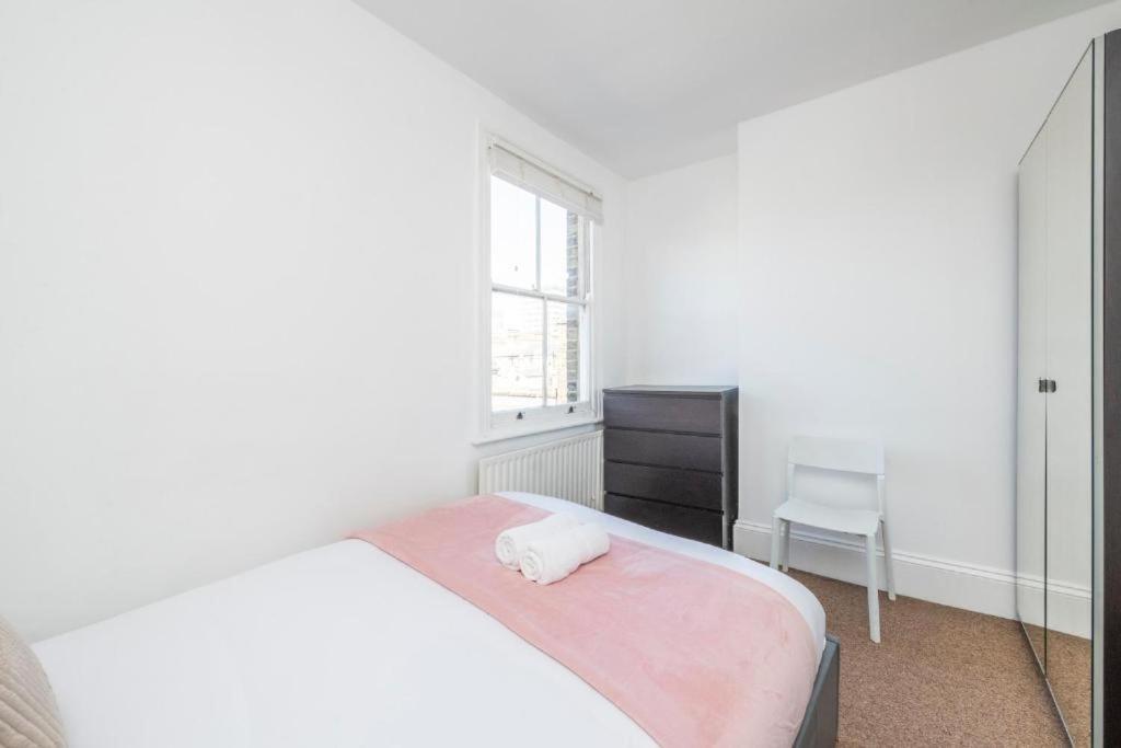 Lägenhet Luxury 4 Bedroom Flat With Stunning Shard View From Terrace In London! Next To Station, Sleeps 9 *