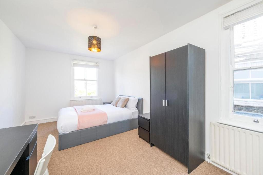 Lägenhet Luxury 4 Bedroom Flat With Stunning Shard View From Terrace In London! Next To Station, Sleeps 9 *