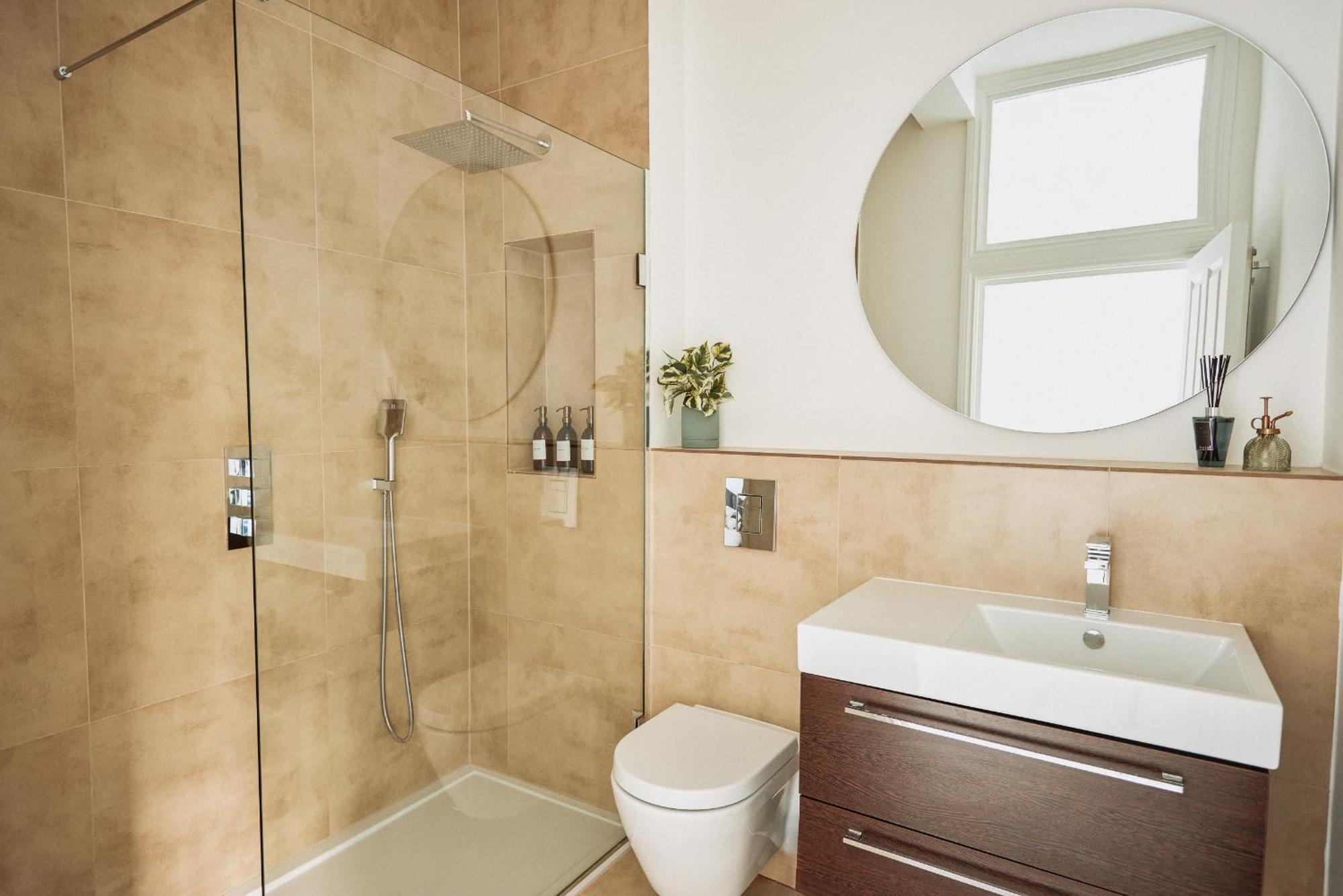 The Elegant Fulham Maisonette With Terrace *