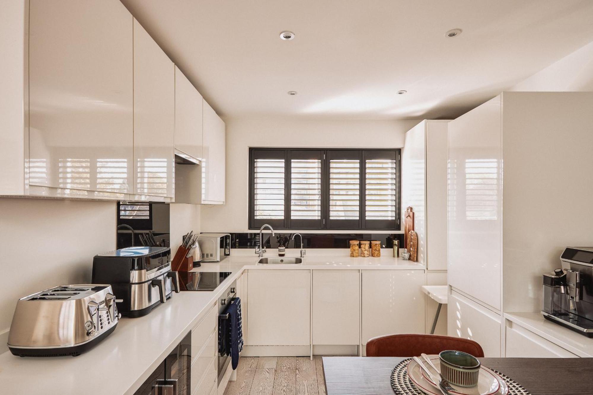 The Elegant Fulham Maisonette With Terrace Holiday home *