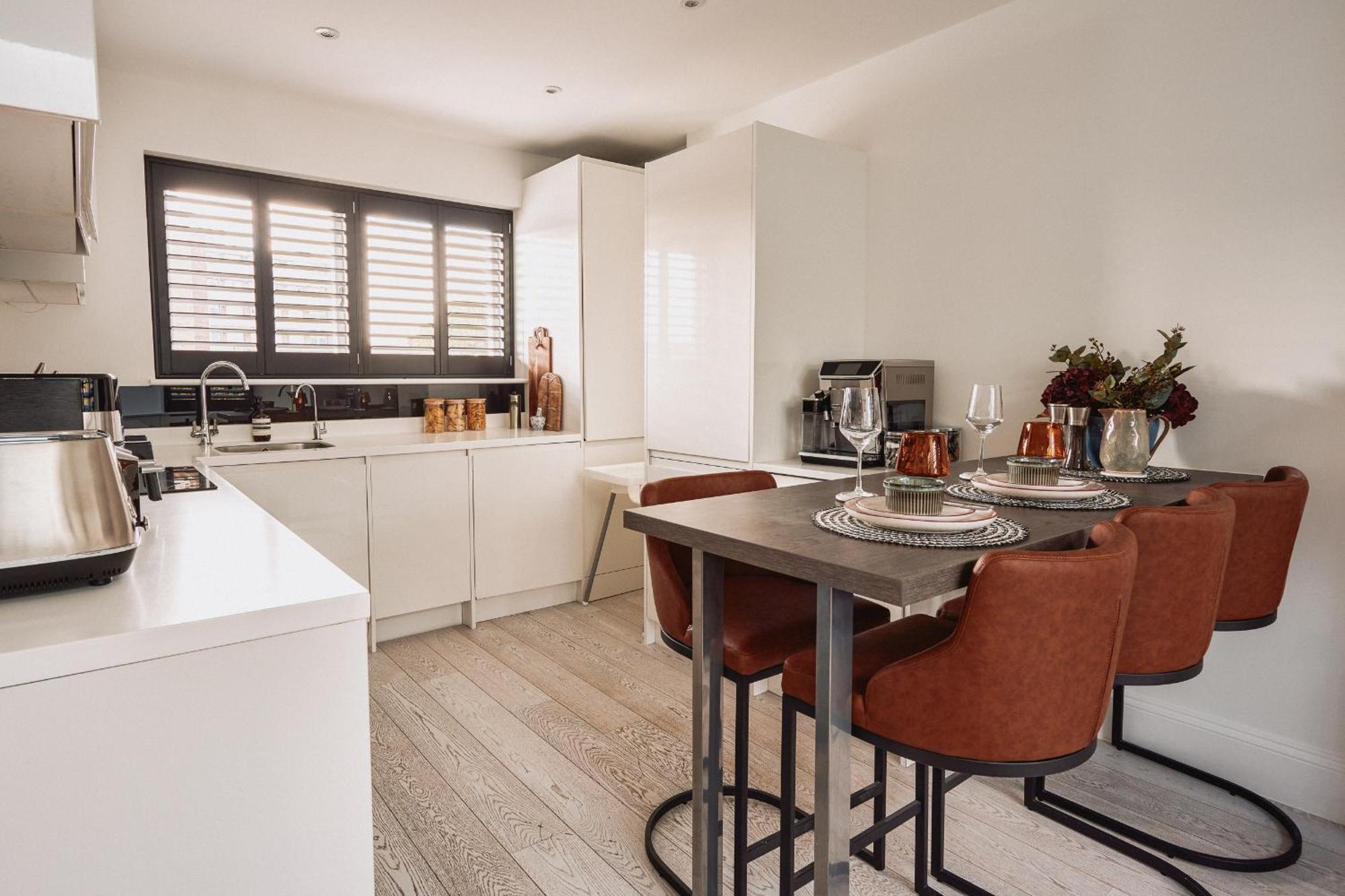 The Elegant Fulham Maisonette With Terrace London