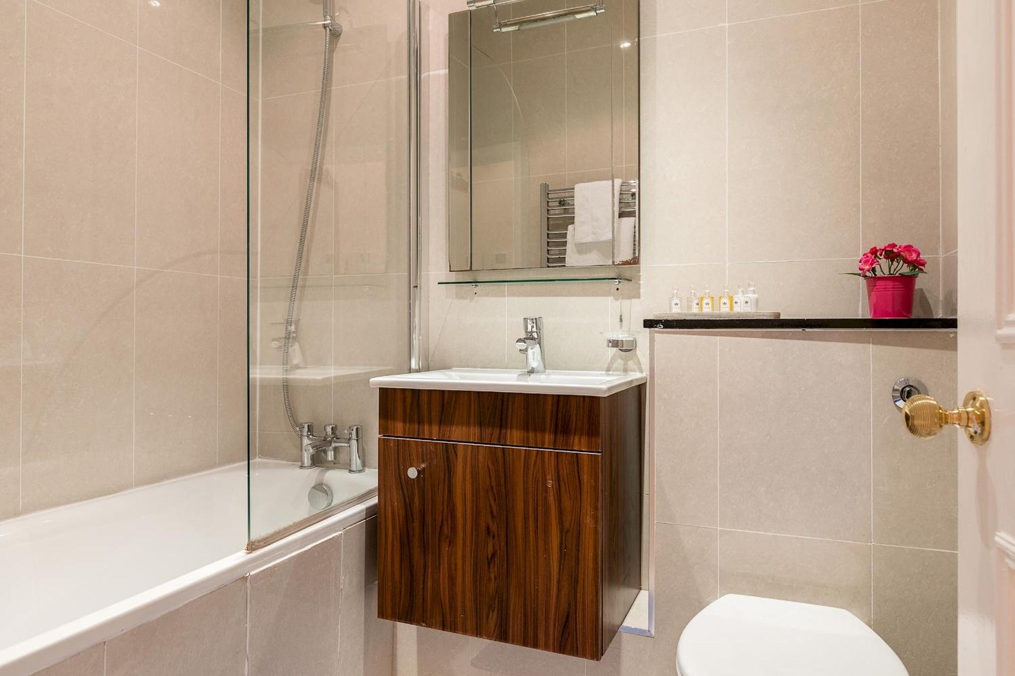 Picktheplace Lancaster Gate Lejlighed London