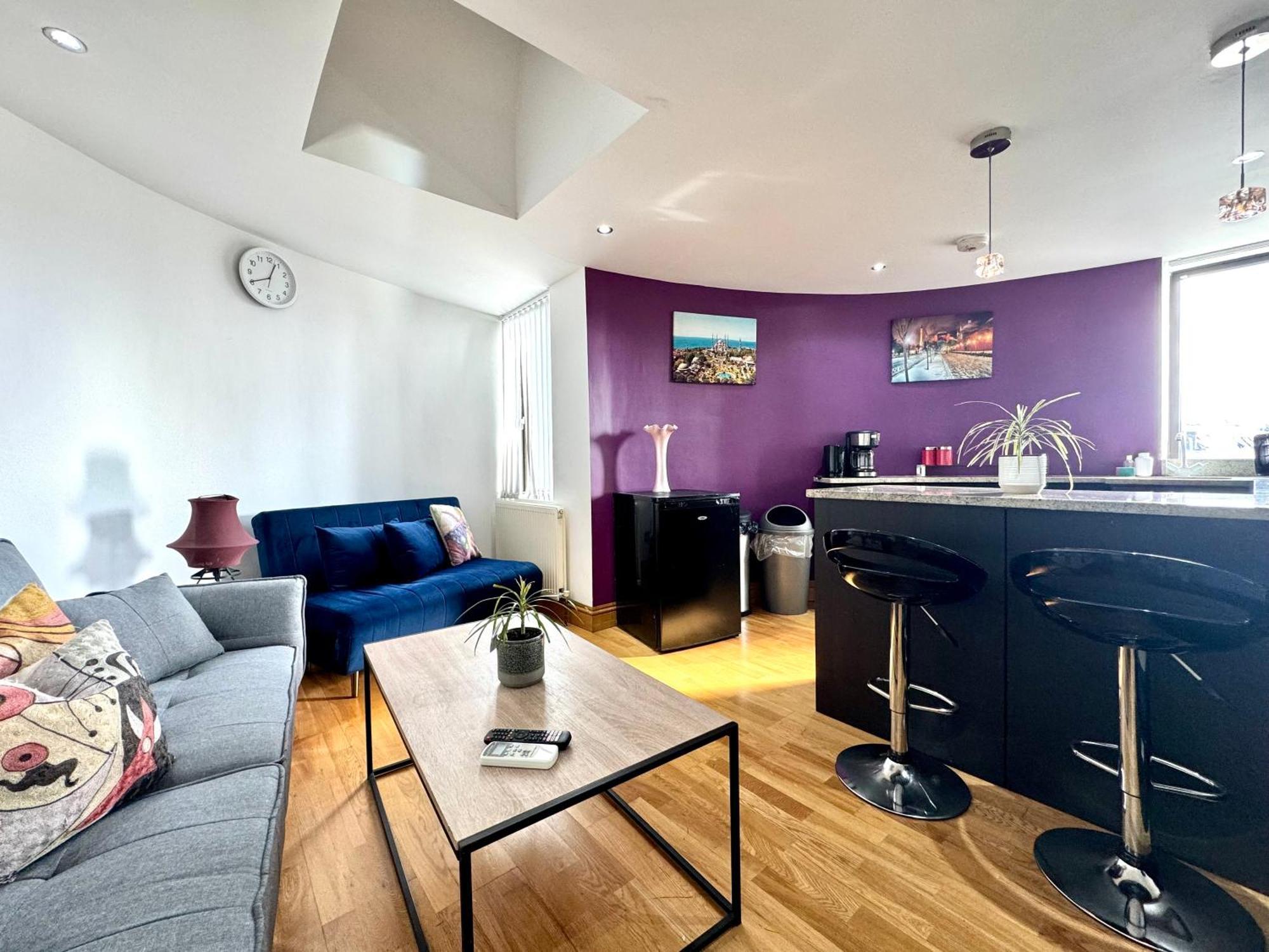 Chic 1 Bedroom By Wild Apartment London