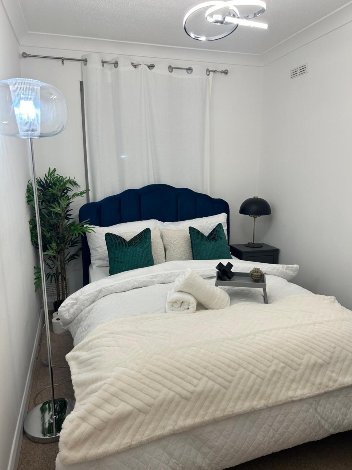 Affittacamere Luxury Superkingsize Bed In *