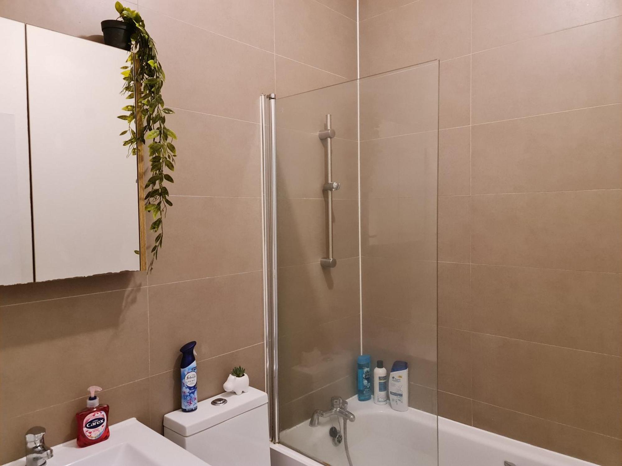 Appartement Stylish - Private Bathroom, 15mins To London! Londres