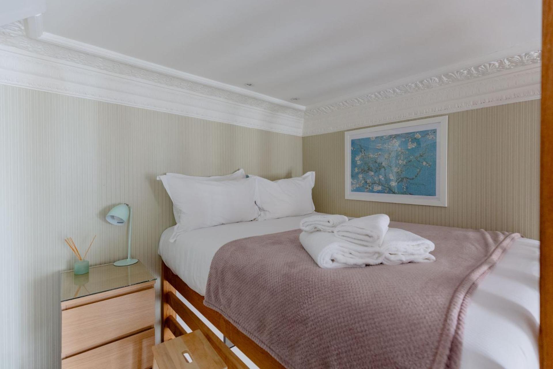 Apartment Charming Mezzanine Heart Of Paddington *