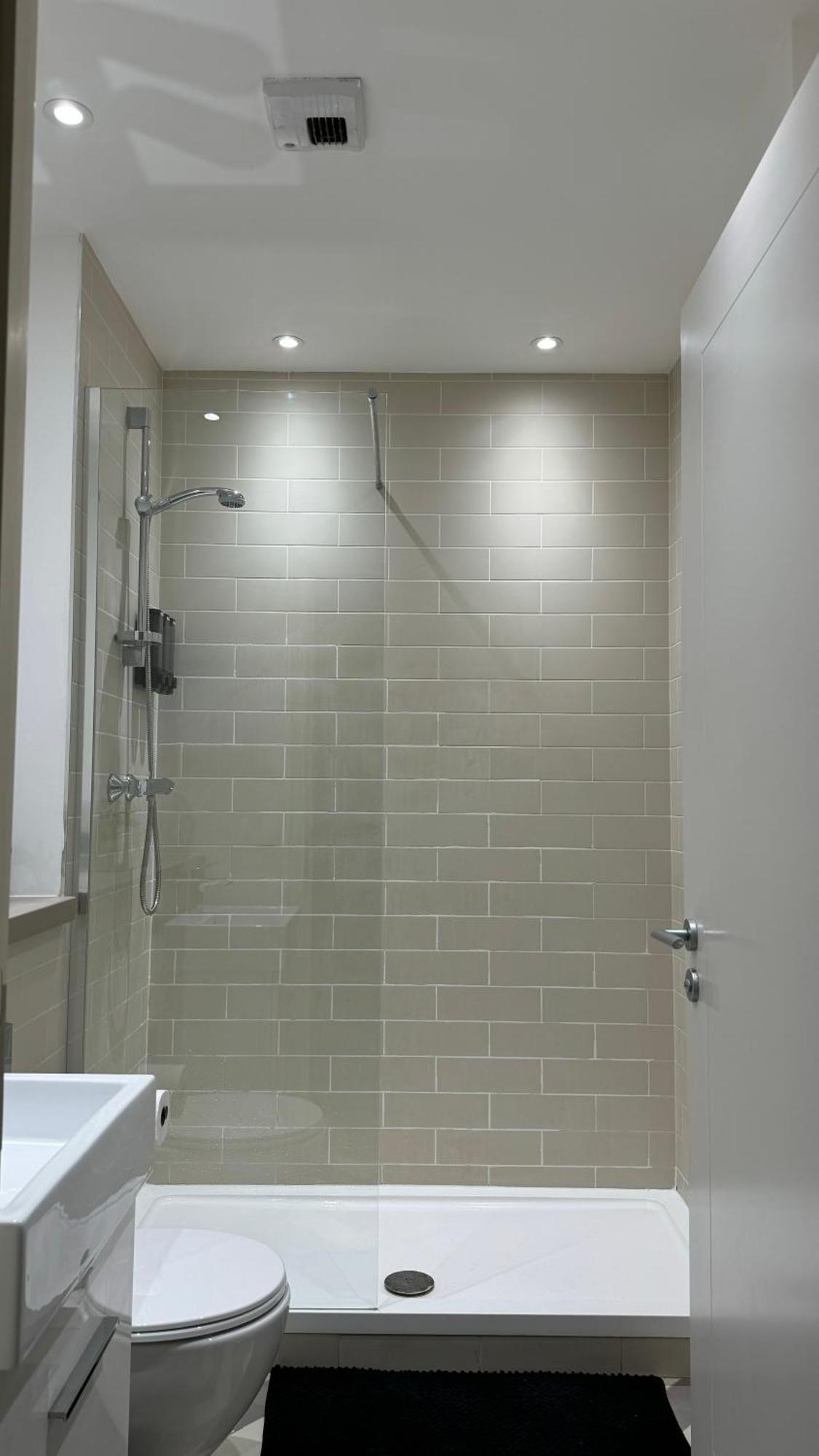Modern Near Apartment London