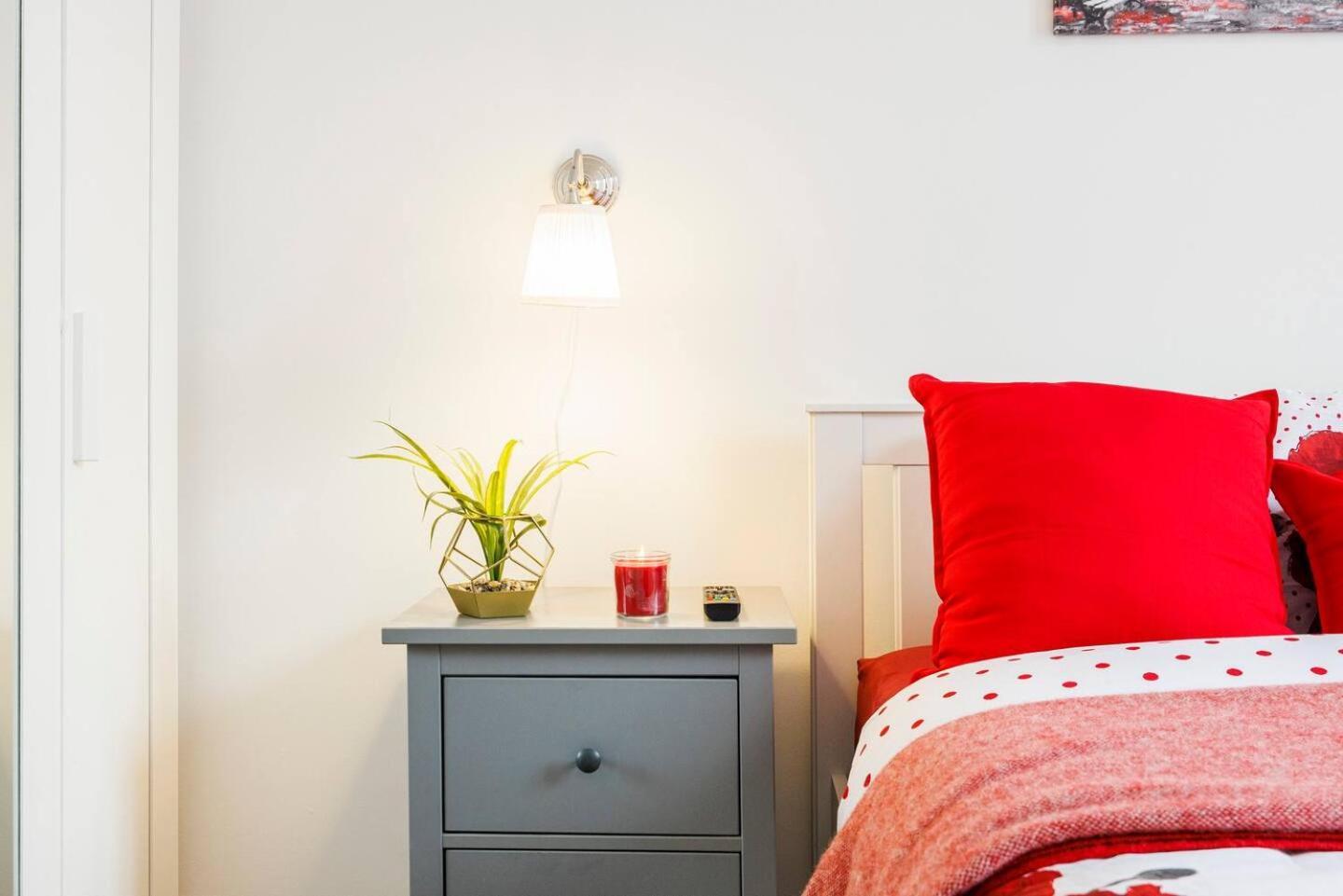 Lägenhet 12 Bed Charming And Bright Flat *