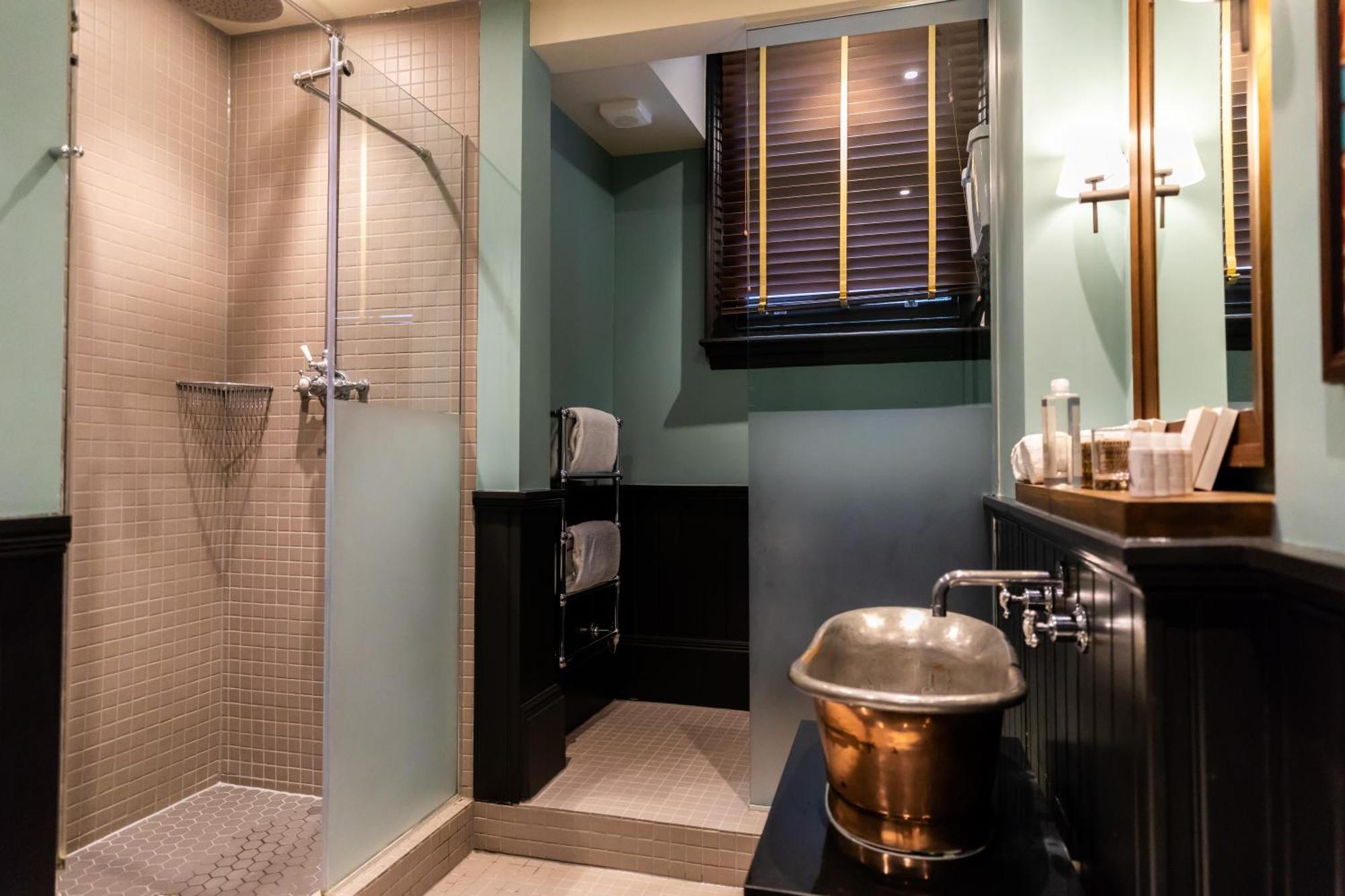 Fox And Anchor 4* London