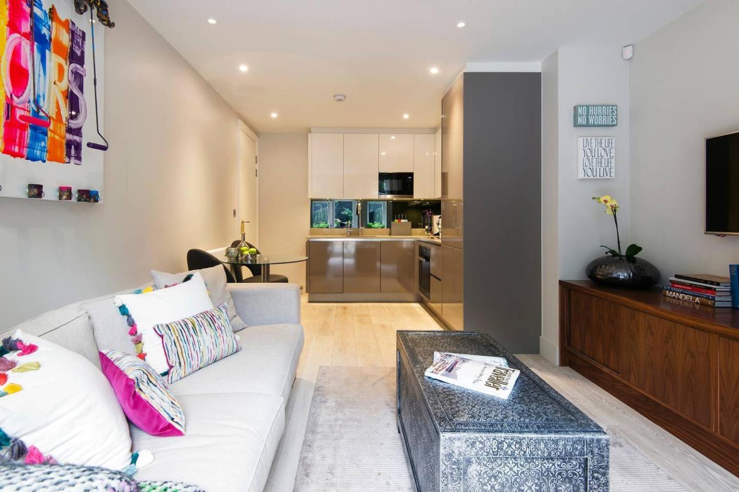 The Bohemian Rhapsody, Hampstead - By Out Of Office Lifestyle *