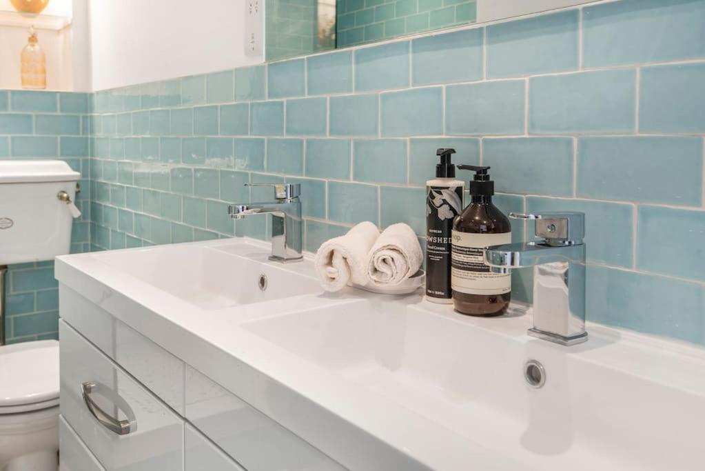 Chepstow Place- Notting Hill