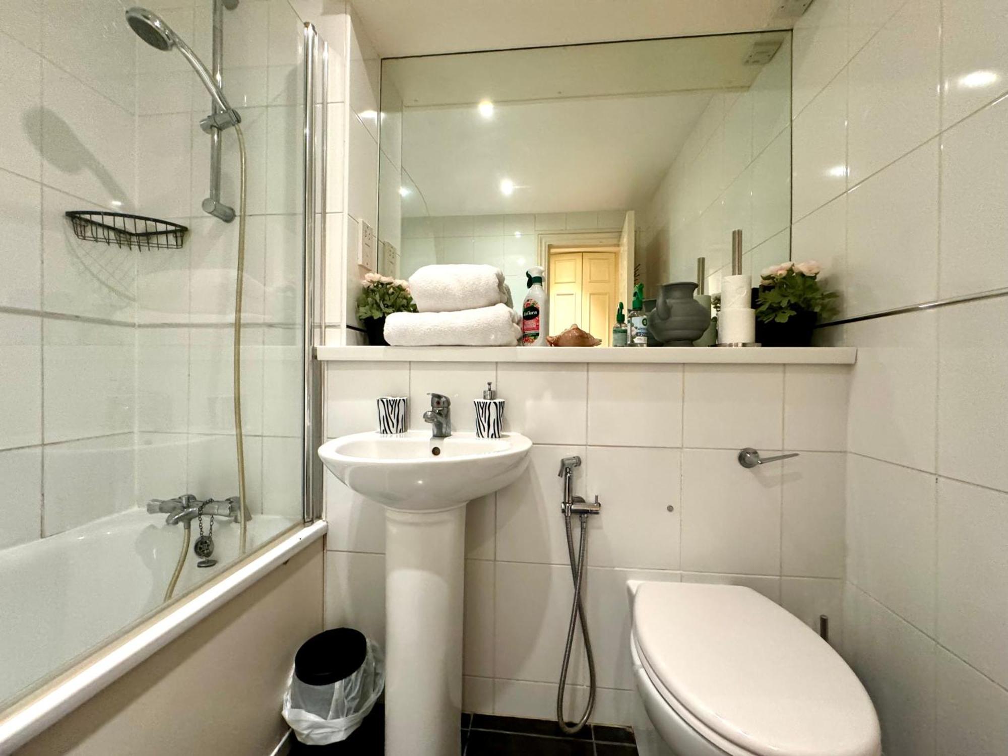 Lejlighed Lovely 2 Bedroom By Wild London