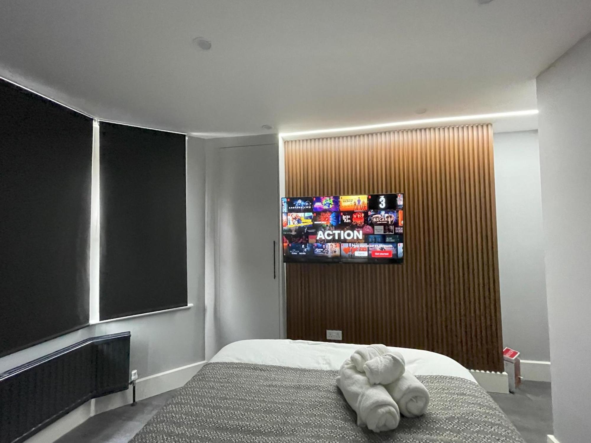 Luxury In Vibrant Area Privatunterkunft London