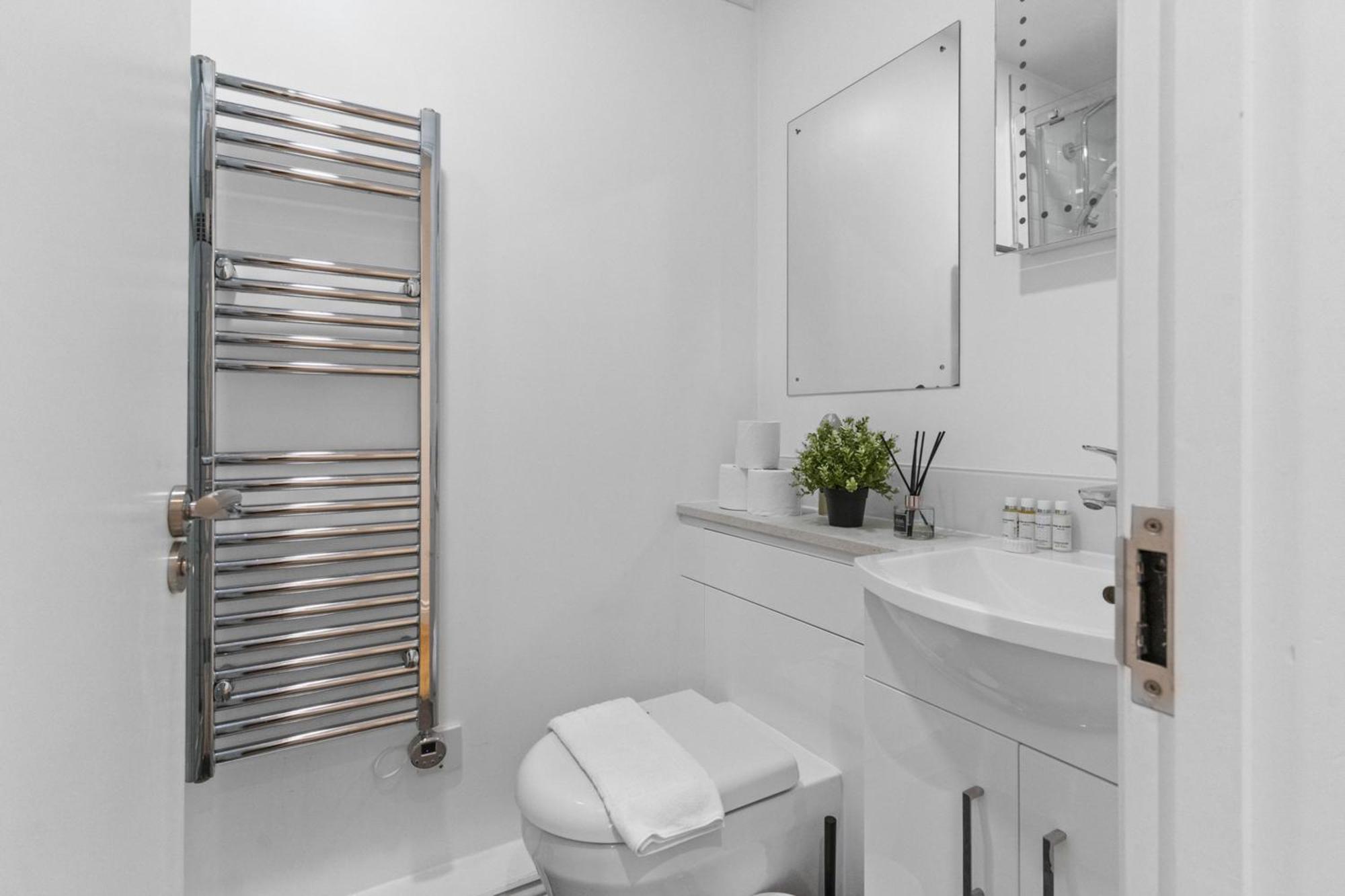 Two Bed By Livestay Short Lets & Serviced Near Oxford Circus Leilighet London