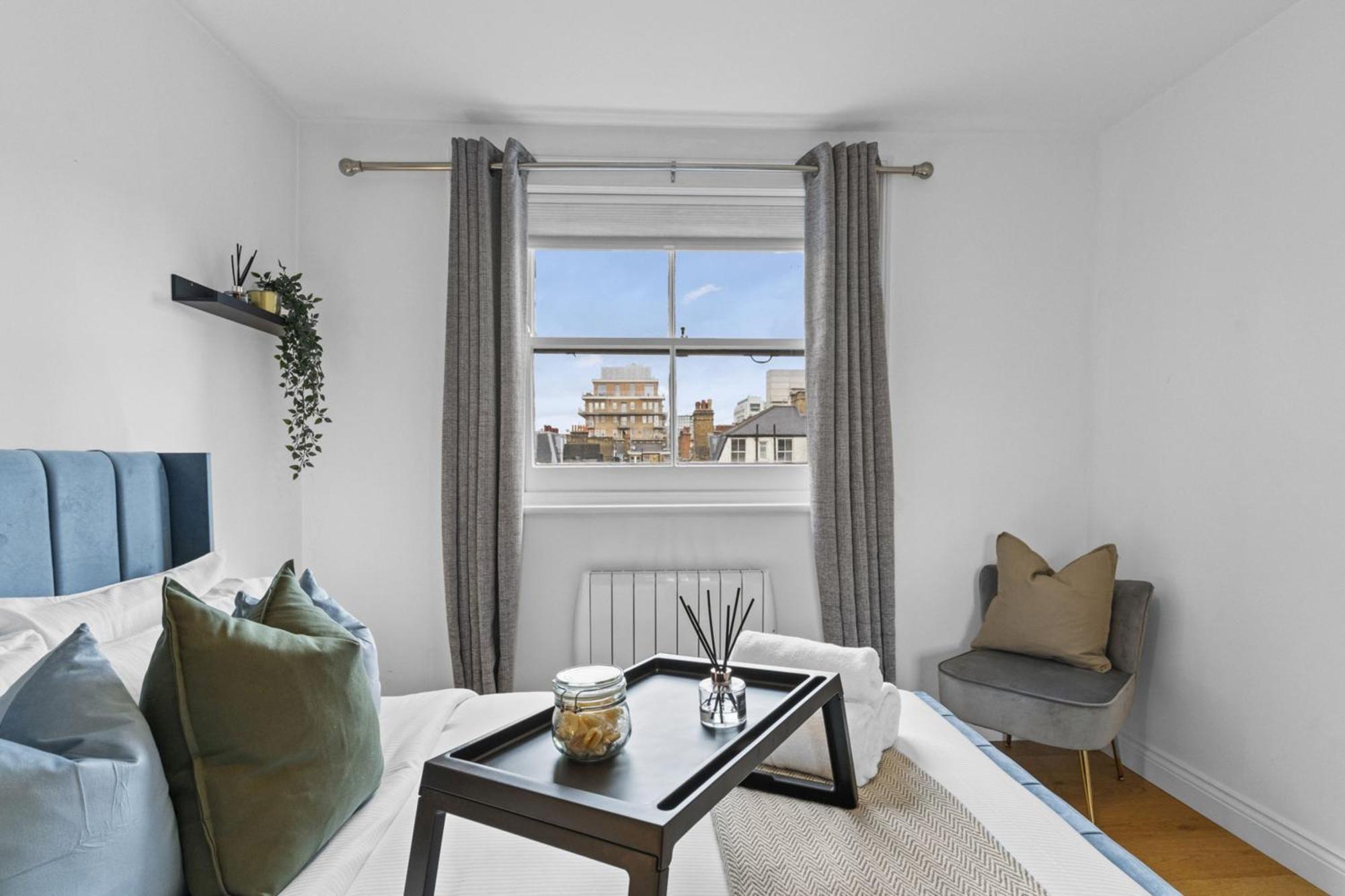 Two Bed By Livestay Short Lets & Serviced Near Oxford Circus Leilighet London