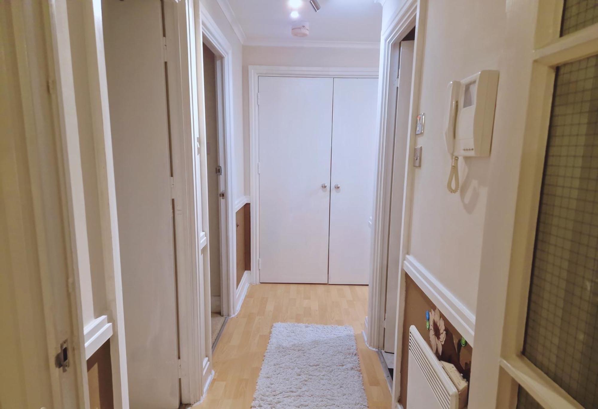 Charming Three Bedroom By The Thames Lägenhet