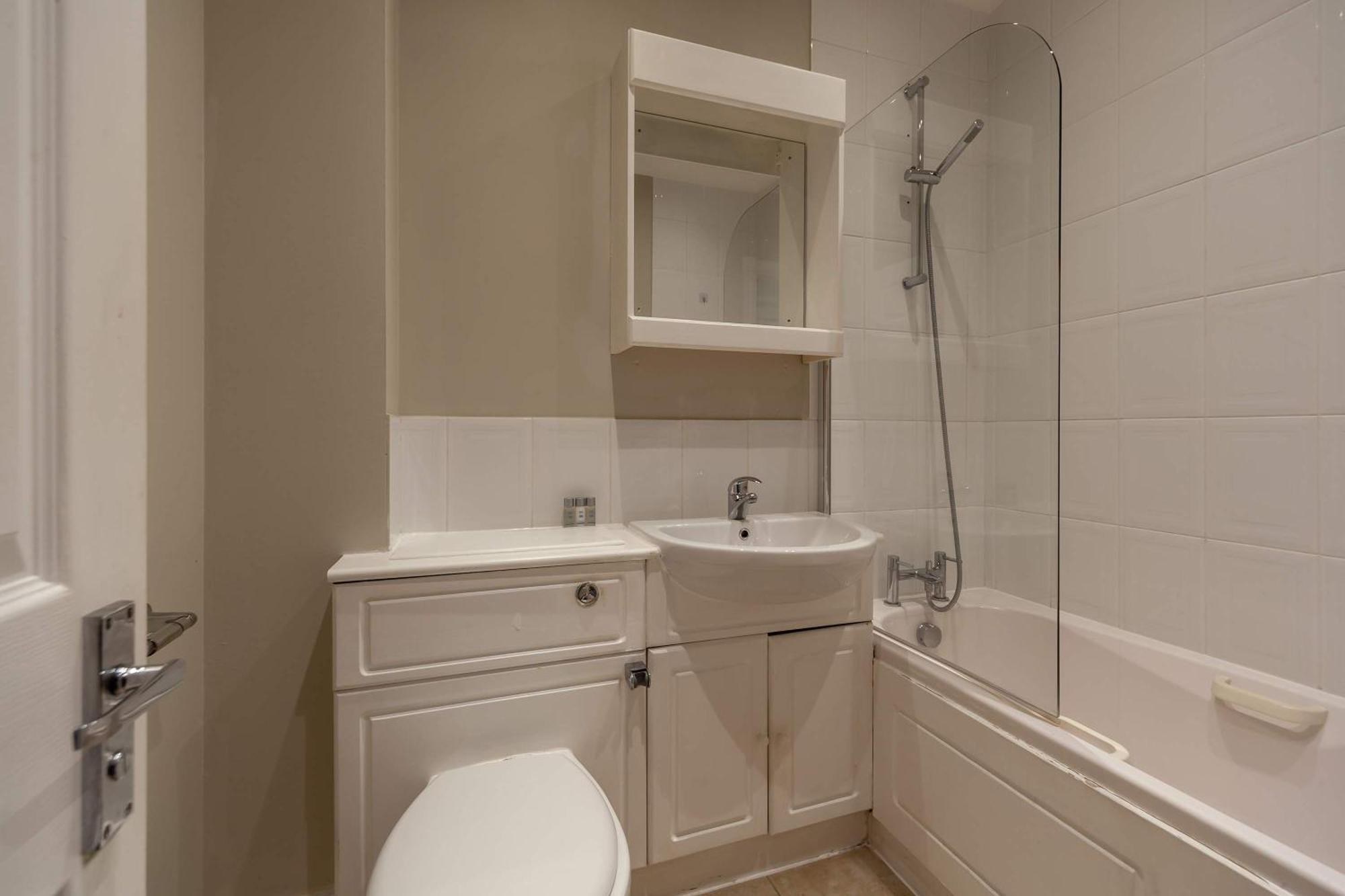 Lägenhet Spacious And Bright 2 Bed Tower Bridge London