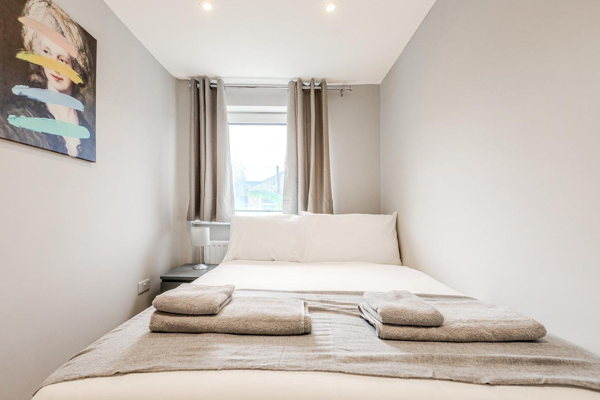 Battersea Spacious Perfect For Family And Groups With Free Parking Sleep 8 Feriehus London