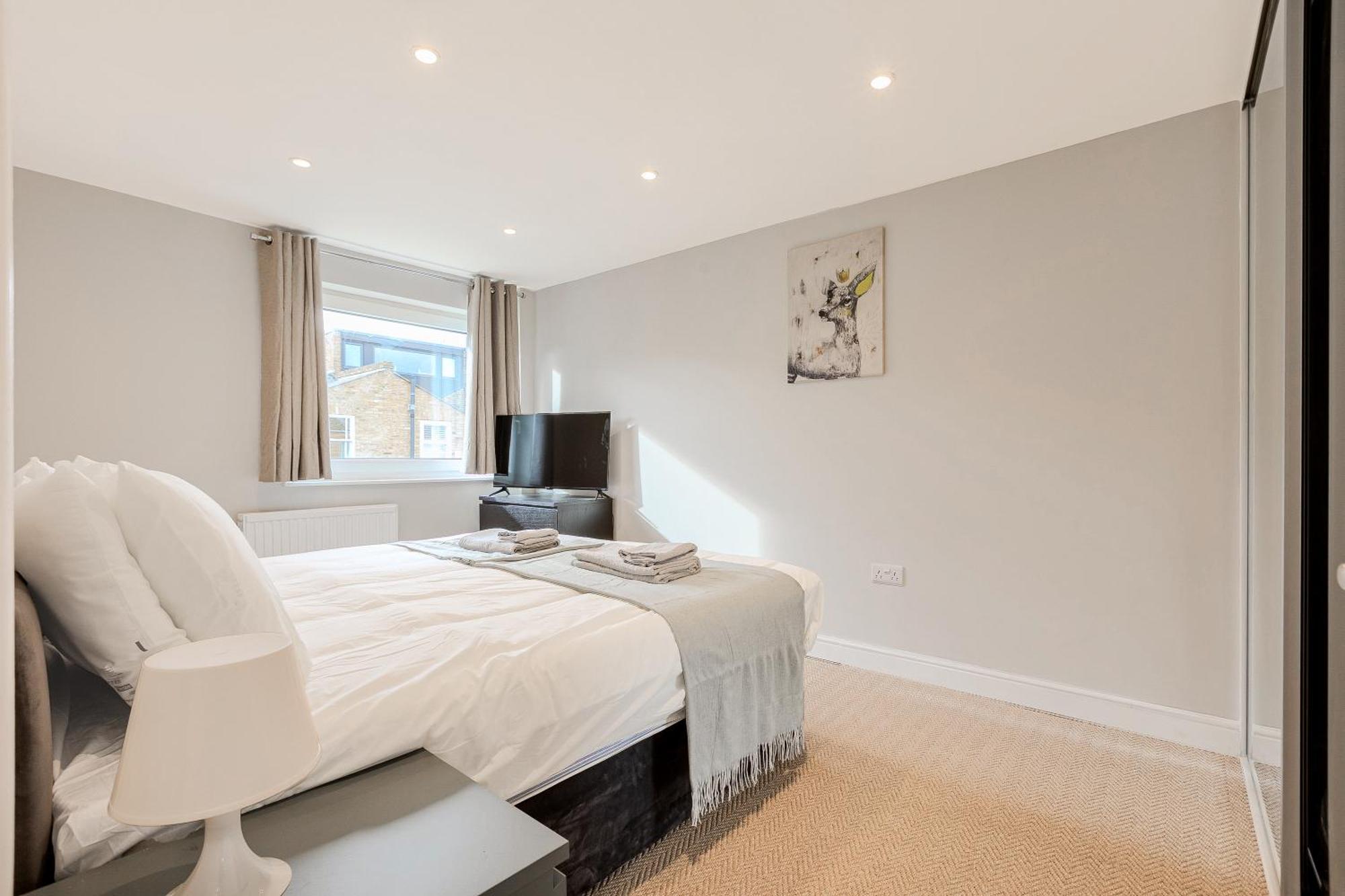 Battersea Spacious Perfect For Family And Groups With Free Parking Sleep 8 Feriehus