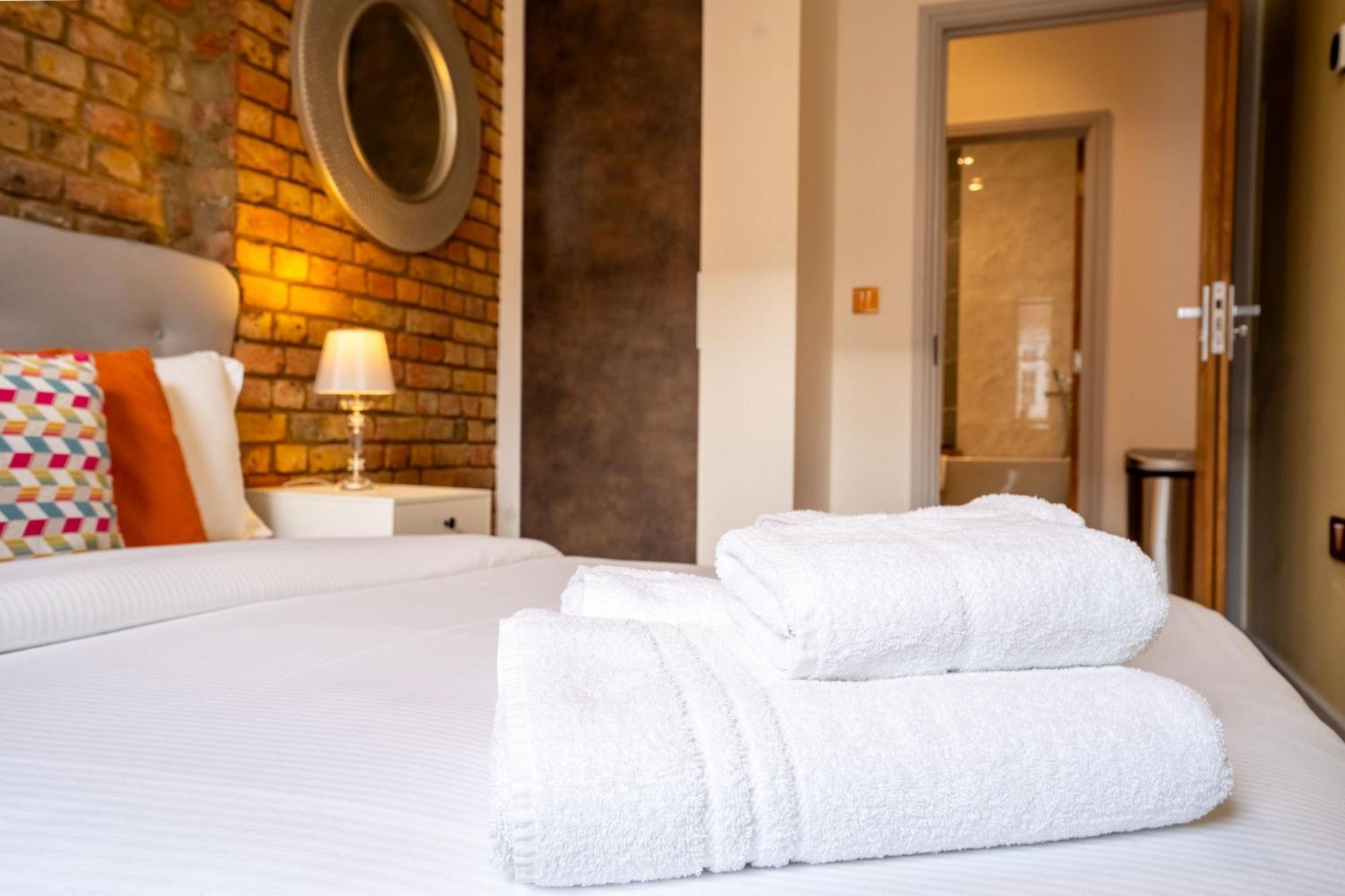Appartement Stylish Modern By Livestay Short Lets & Serviced Nw6 Londen