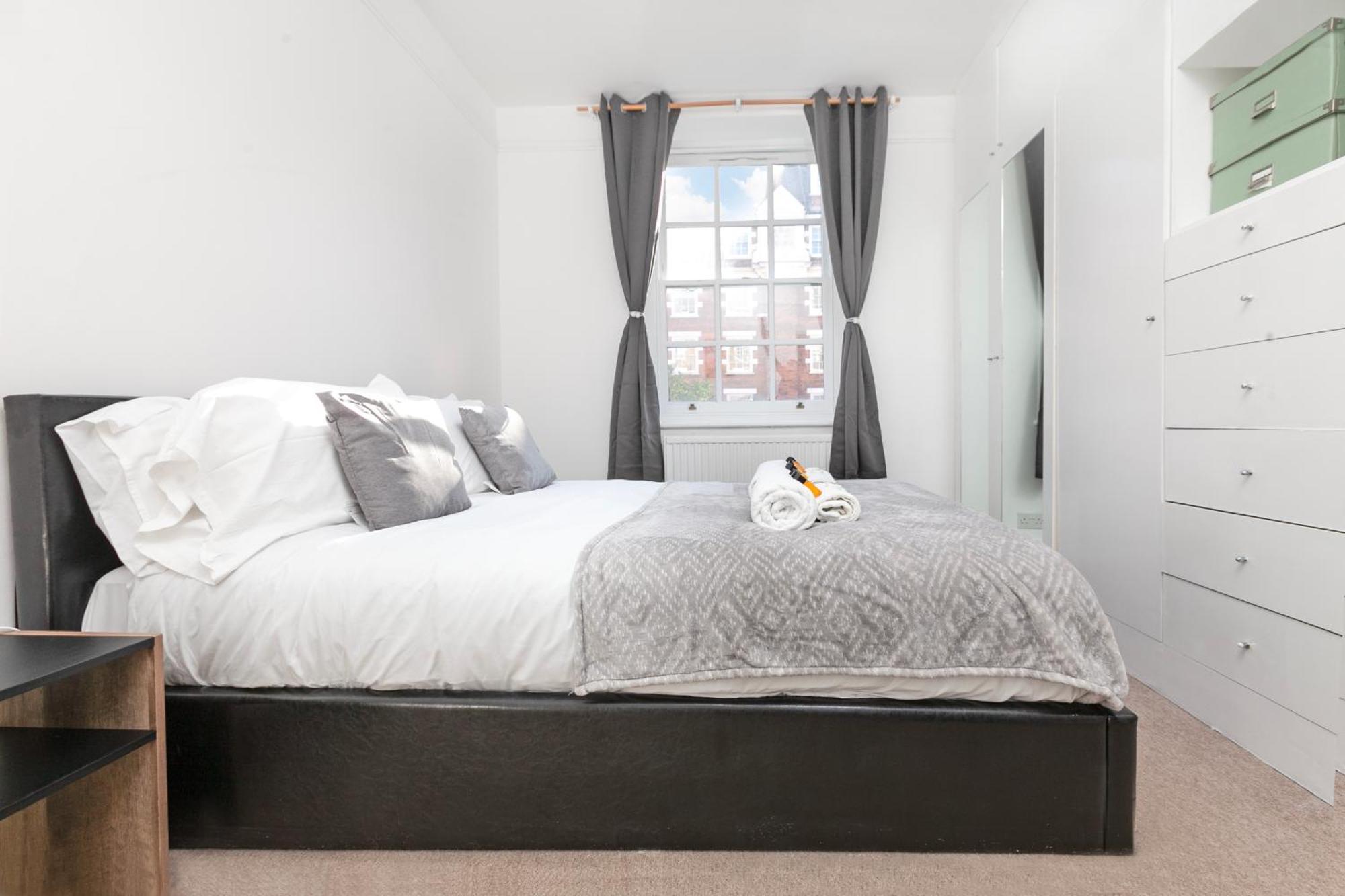 Lejlighed Beautiful 3 Bedroom Flat In Scott Ellis Gardens *