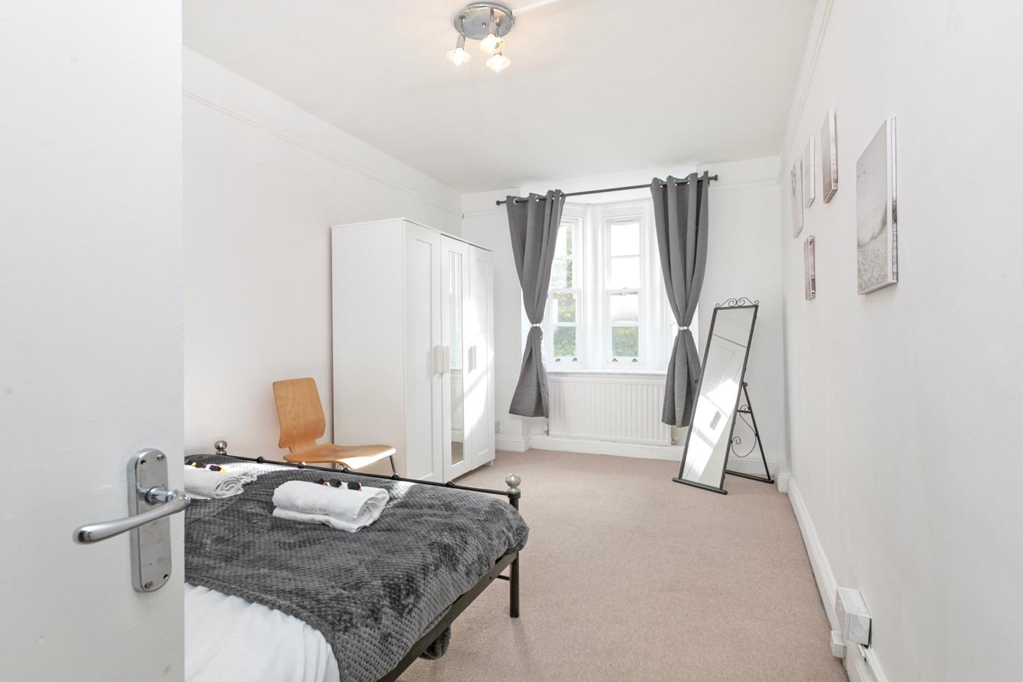 Lejlighed Beautiful 3 Bedroom Flat In Scott Ellis Gardens *