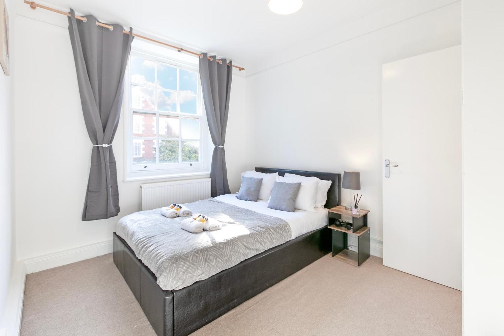 Lejlighed Beautiful 3 Bedroom Flat In Scott Ellis Gardens London
