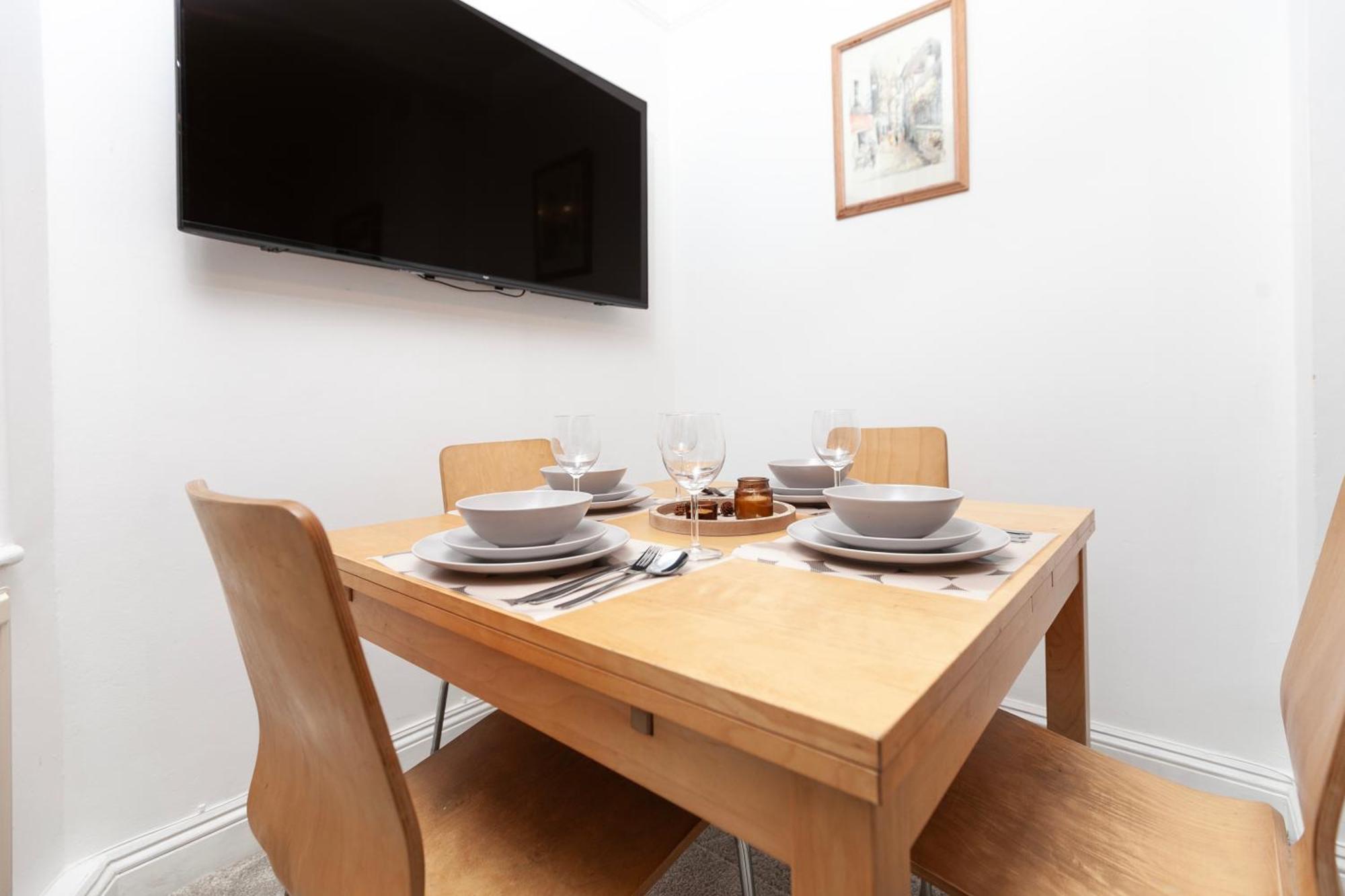 Lejlighed Beautiful 3 Bedroom Flat In Scott Ellis Gardens