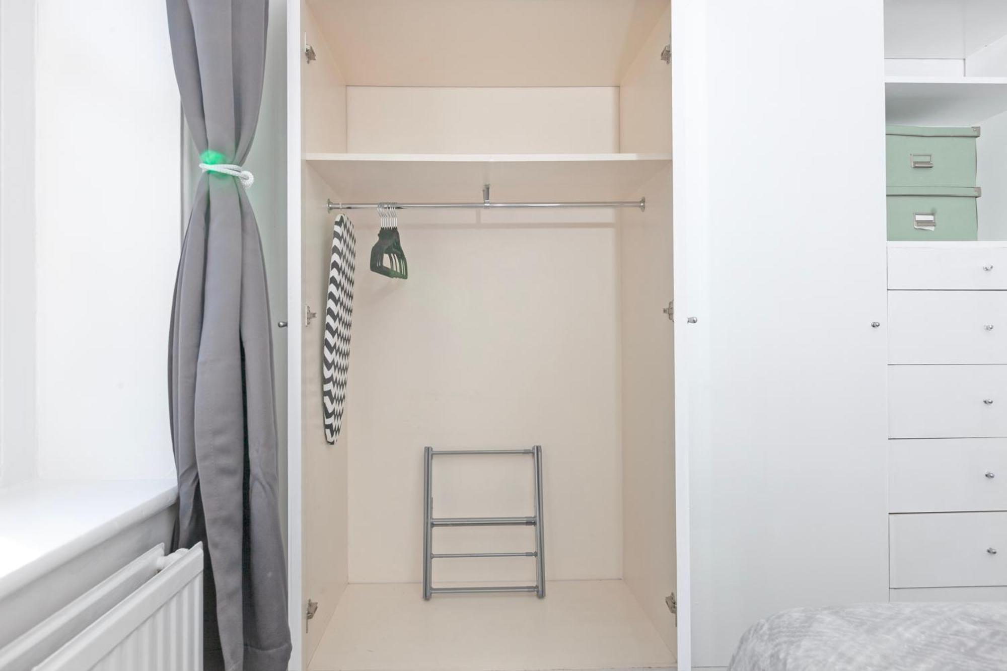 Lejlighed Beautiful 3 Bedroom Flat In Scott Ellis Gardens