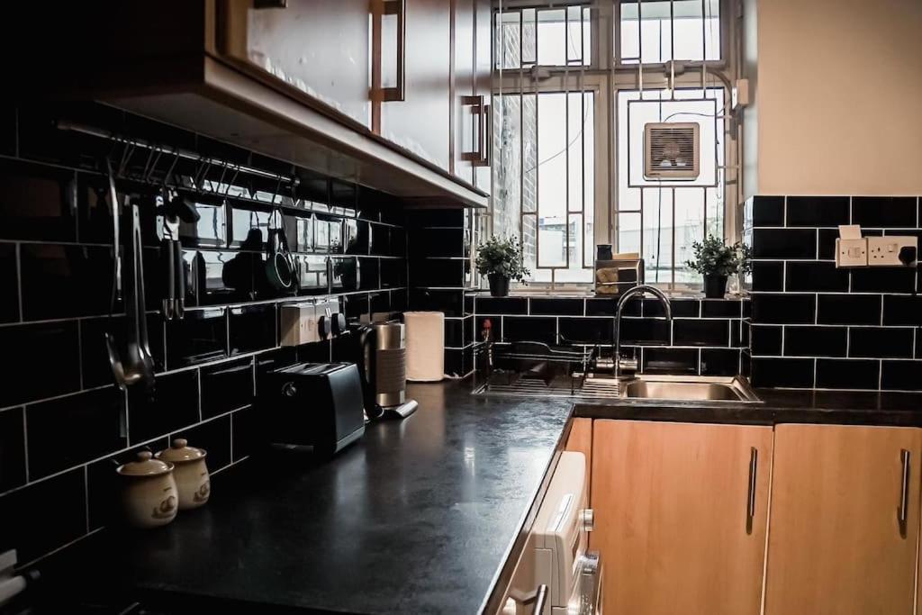 Lejlighed Spacious 3 Bedroom Flat London