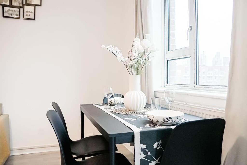 Lejlighed Spacious 3 Bedroom Flat London