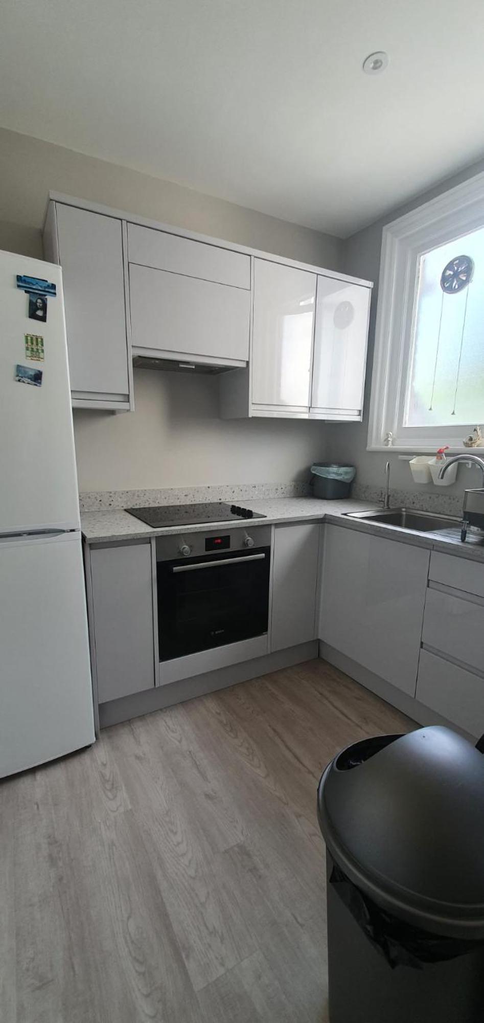 Appartement Place To In Thames Ditton Londen