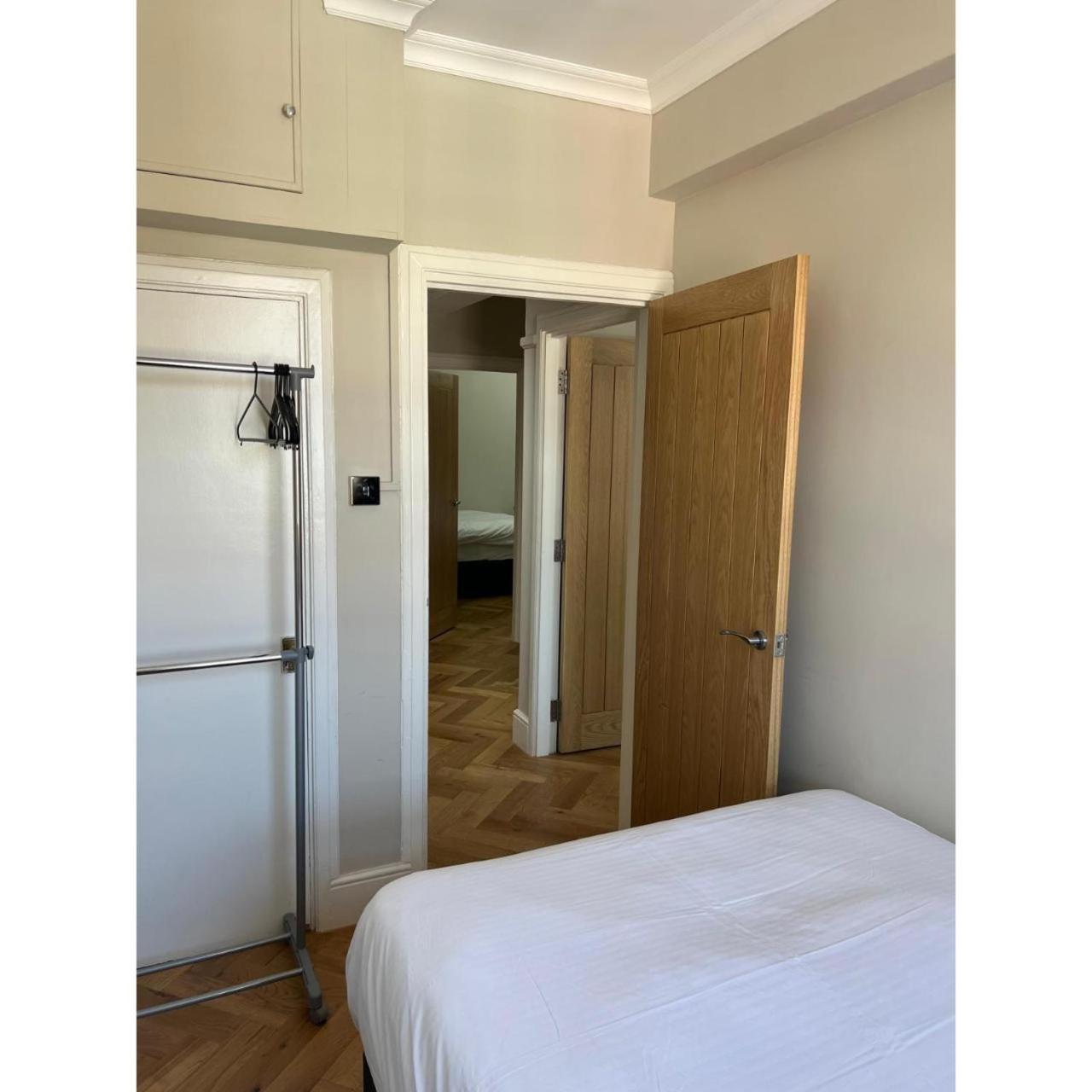 5th Floor Modern Flat Near Edgware Road-f59 Lejlighed London