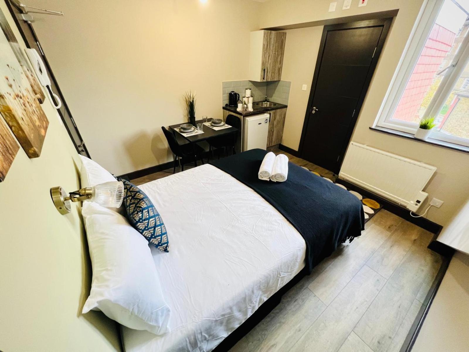 Luxury Flats In London, Ideal For Tourists Lägenhet