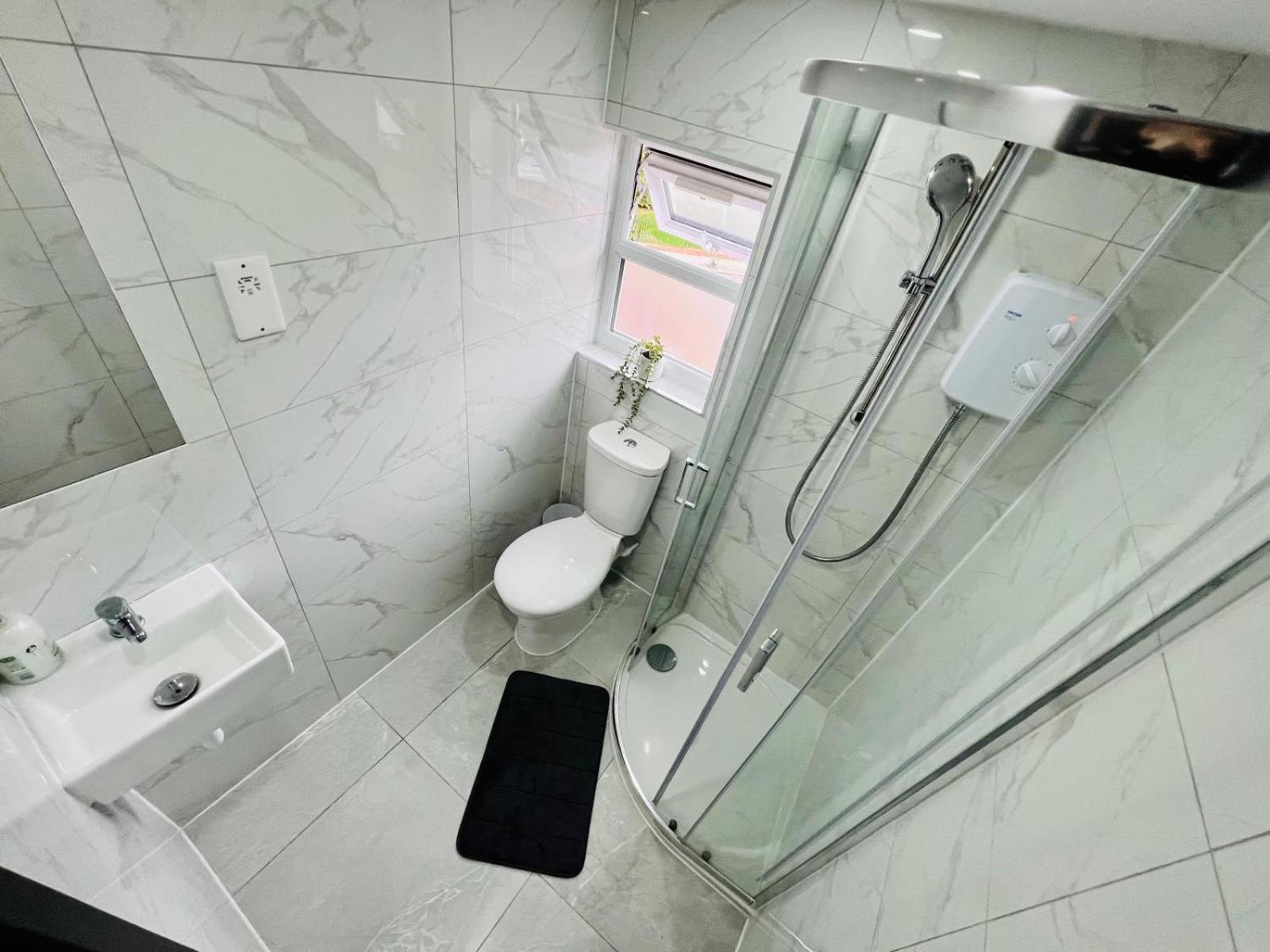 Luxury Flats In London, Ideal For Tourists * London