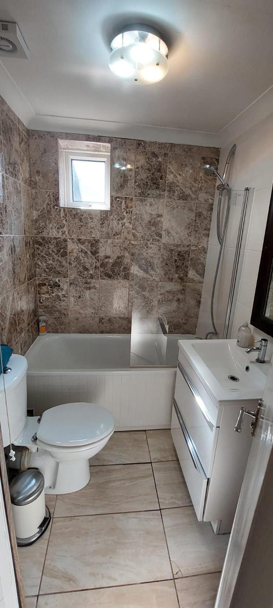 Two Bedroom Flat St Andrews Road Appartement Londen