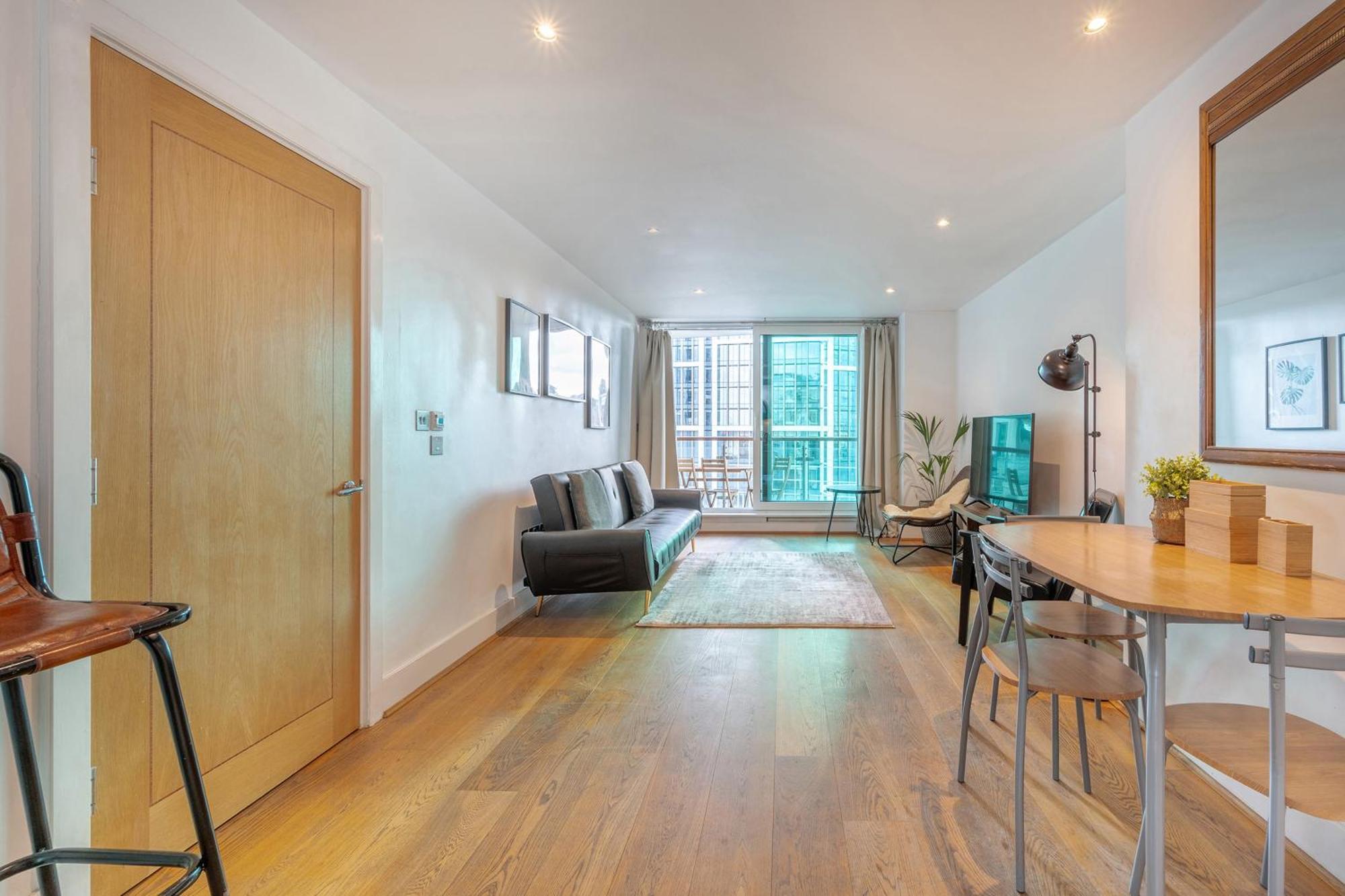 Riverside Balcony Apartments, 10 Minutes From Oxford Circus Leilighet