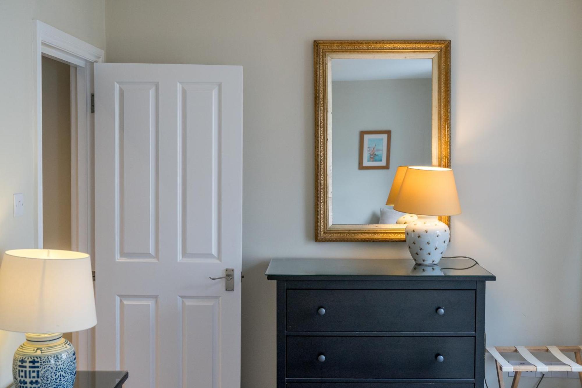 Appartement Spacious Flat Near Victoria And Warwick Square *