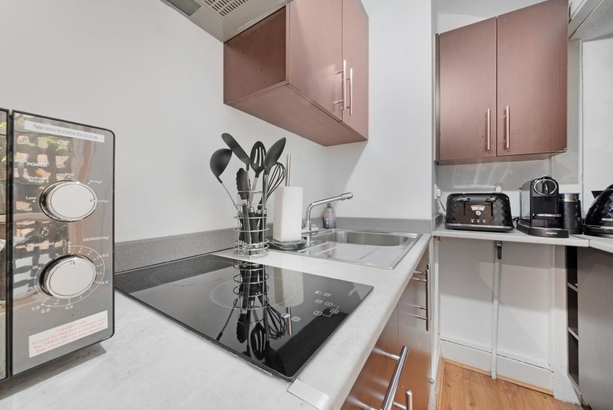 2 Bed Piccadilly 1