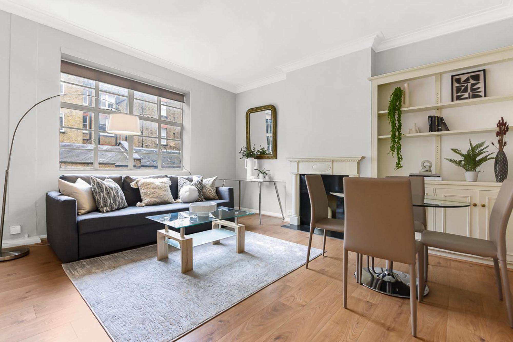 2 Bed Apartment- Mayfair 4 Londra