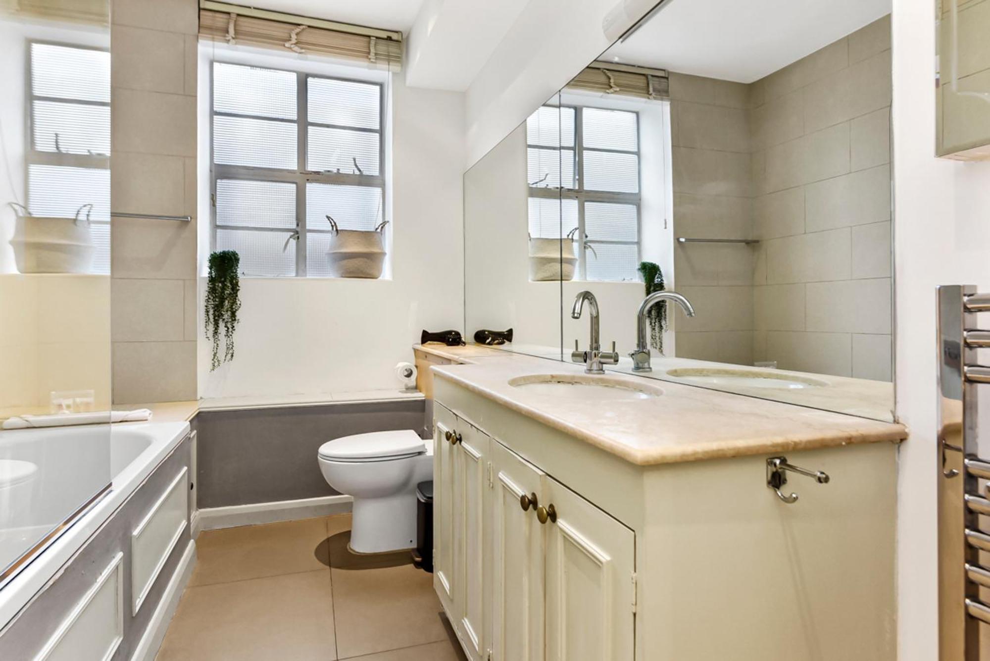 2 Bed Apartment- Mayfair 4 Appartamento