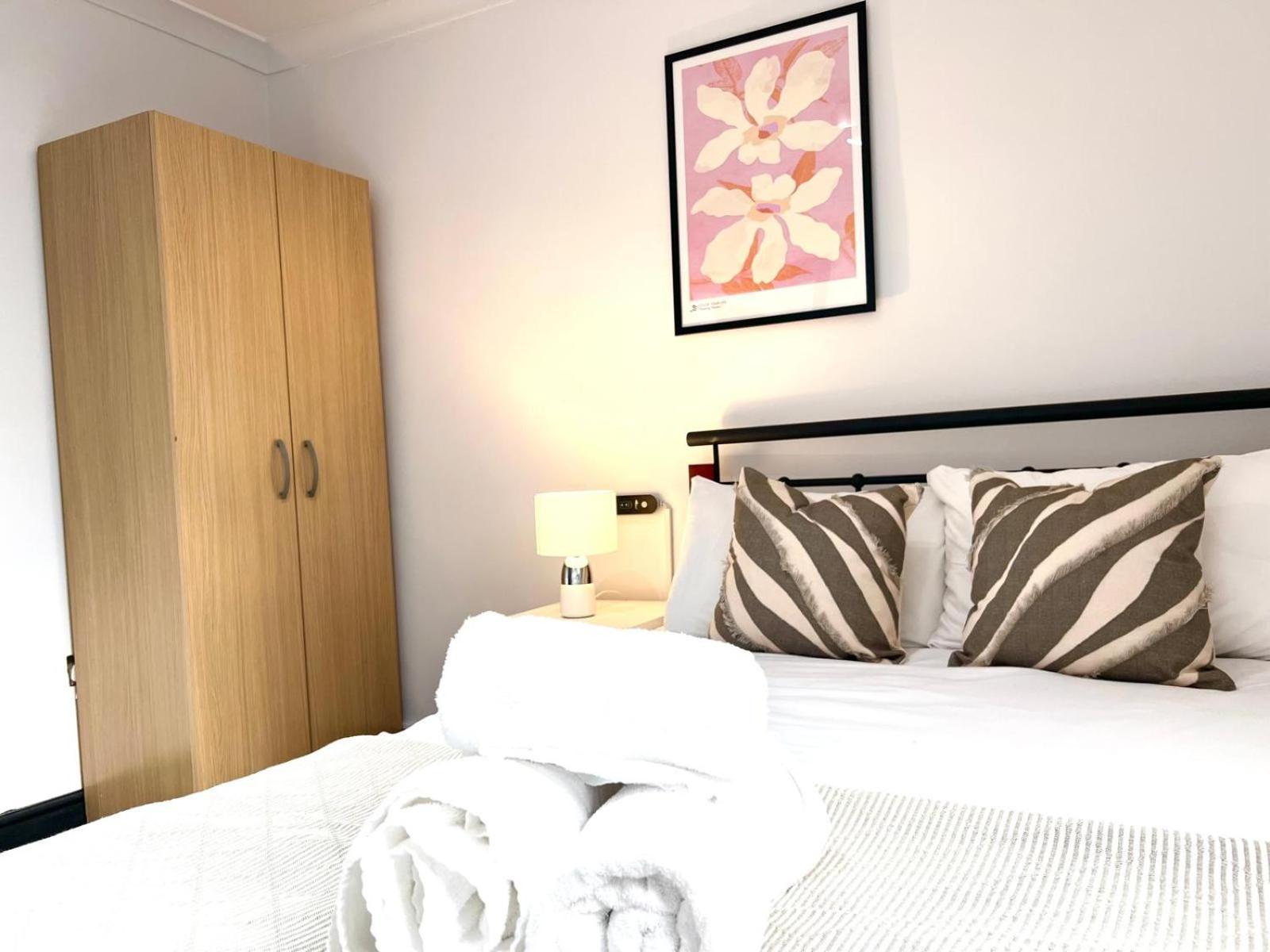 2 Bed Apartment- Camden Town Lejlighed London