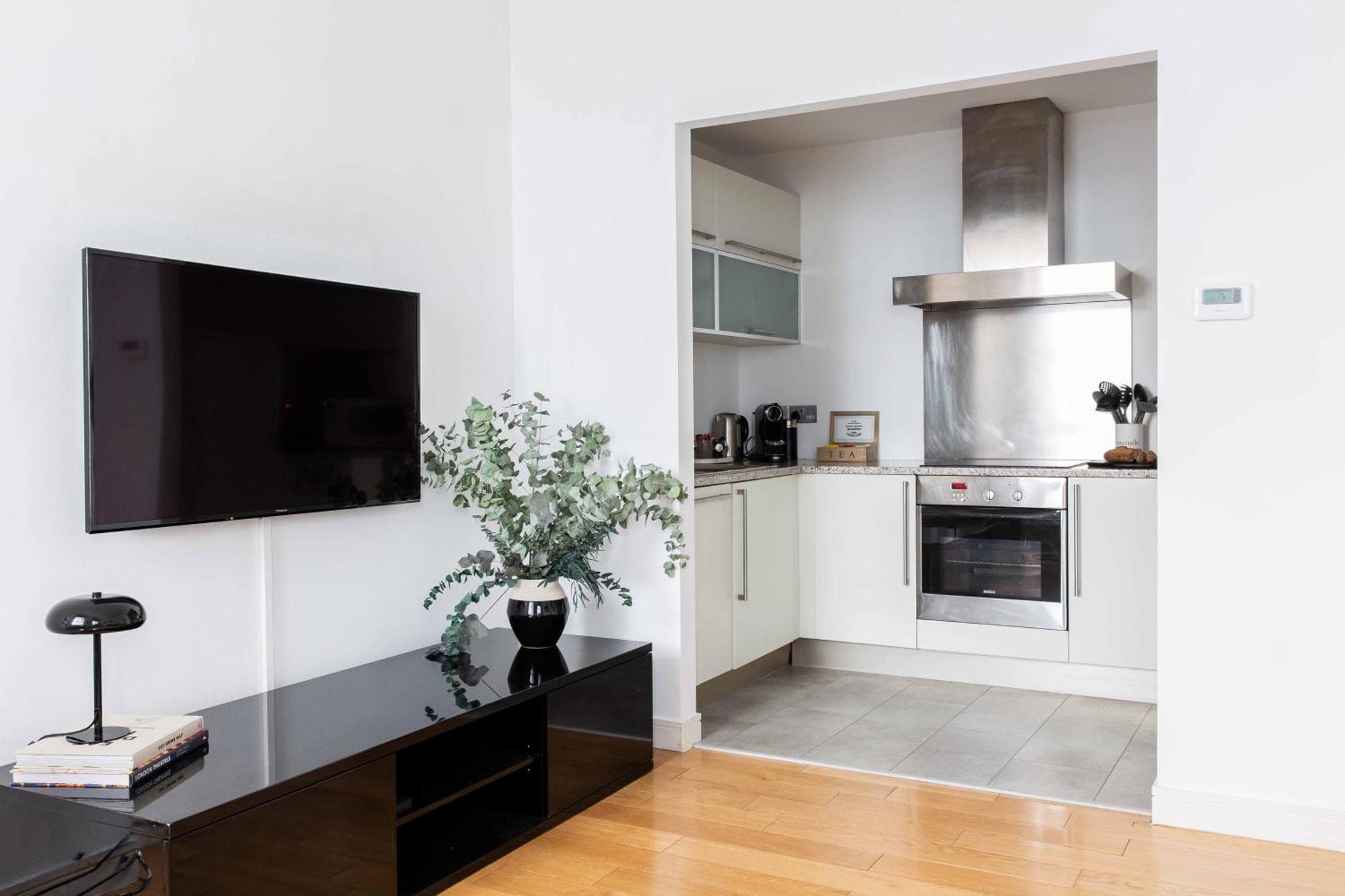 Mayfair - Ground Floor - 1 Bed Apartment *