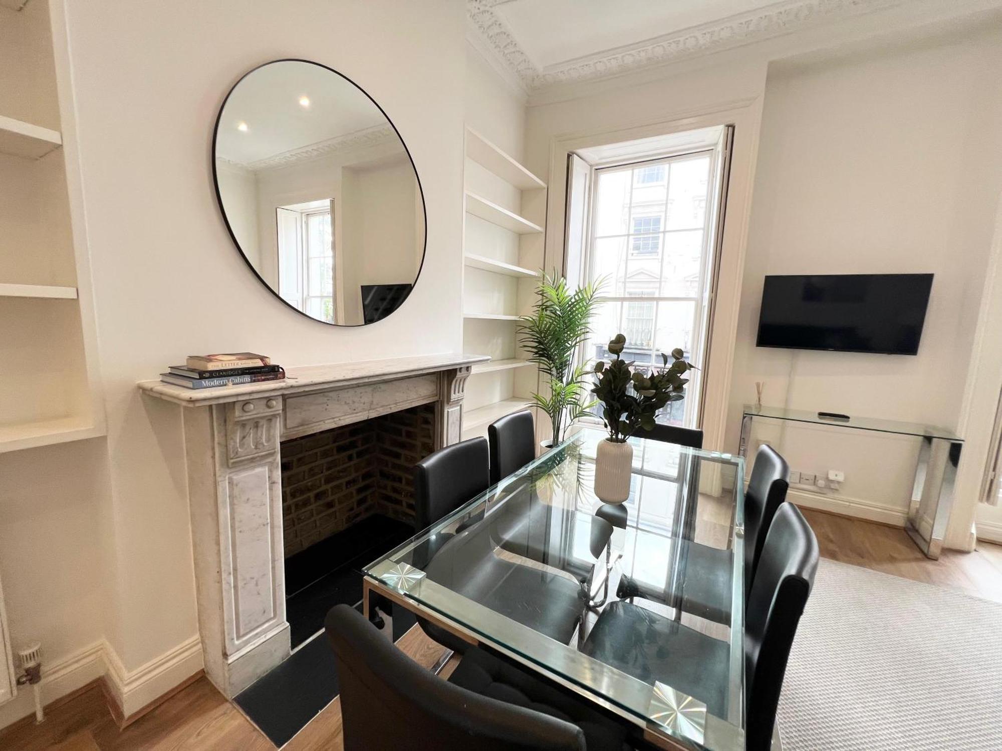 Lägenhet Large 3 Bed 3 Bath Apartment-
