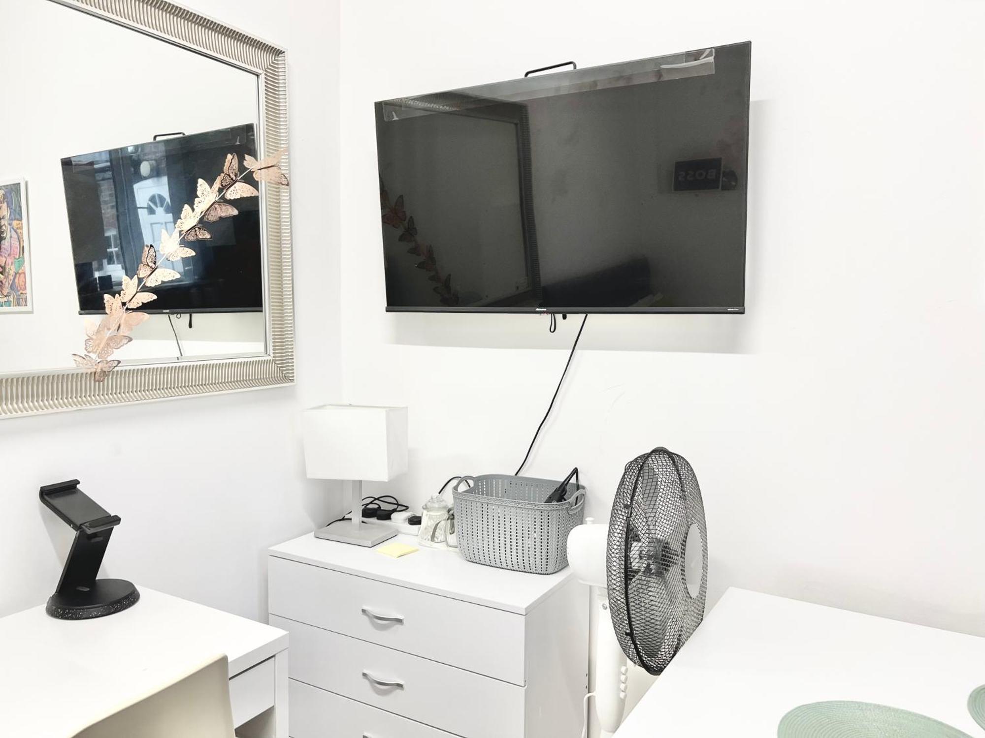 Complete Flat Netflix And Fast Wifi Lägenhet London