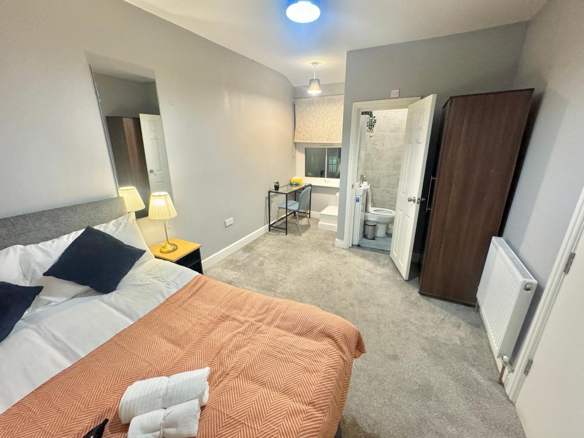 Modern En-suite By Finsbury Park Station 8 Mins To King's Cross By Tube Alloggio in famiglia Londra