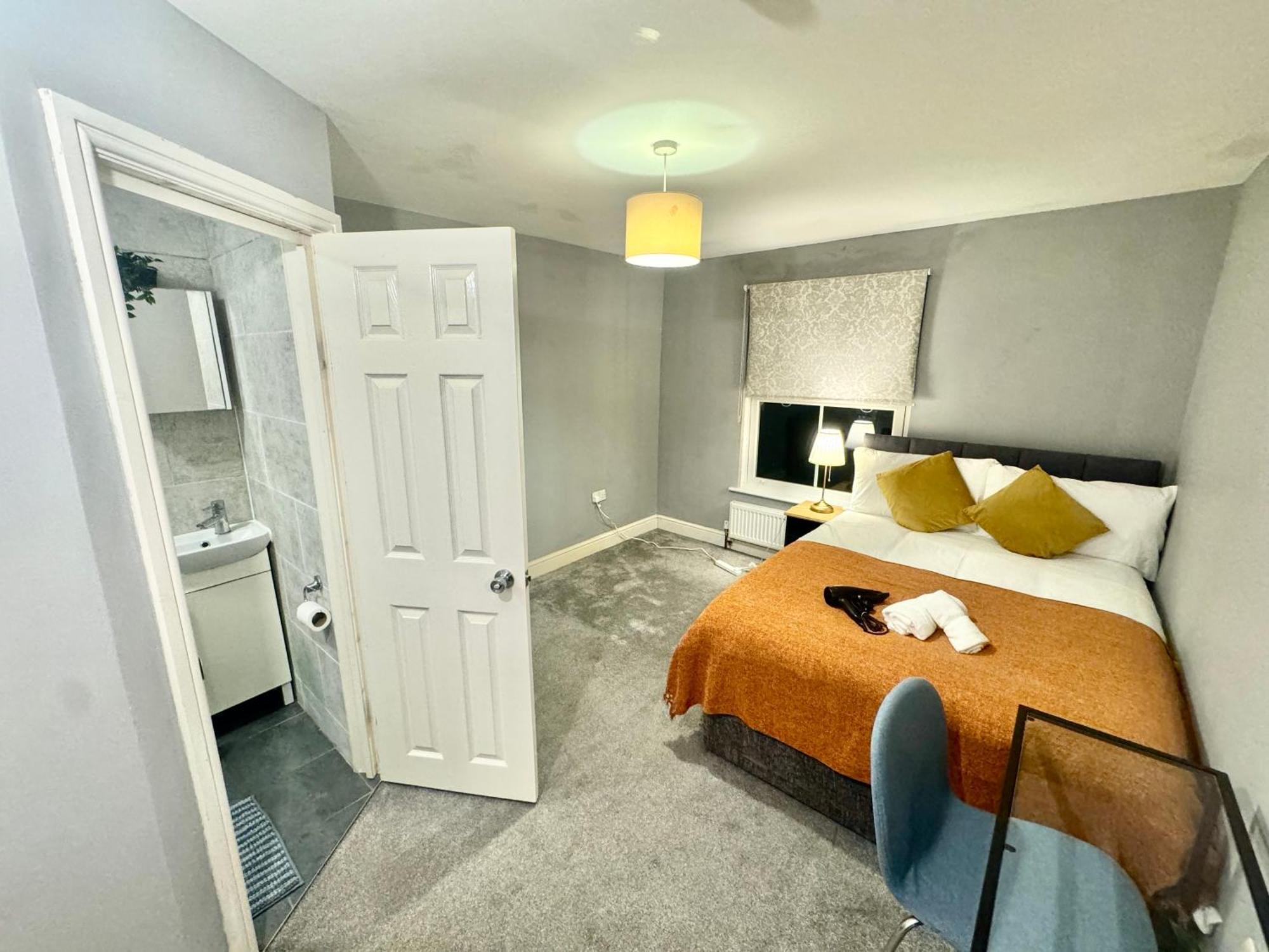 Modern En-suite By Finsbury Park Station 8 Mins To King's Cross By Tube Alloggio in famiglia