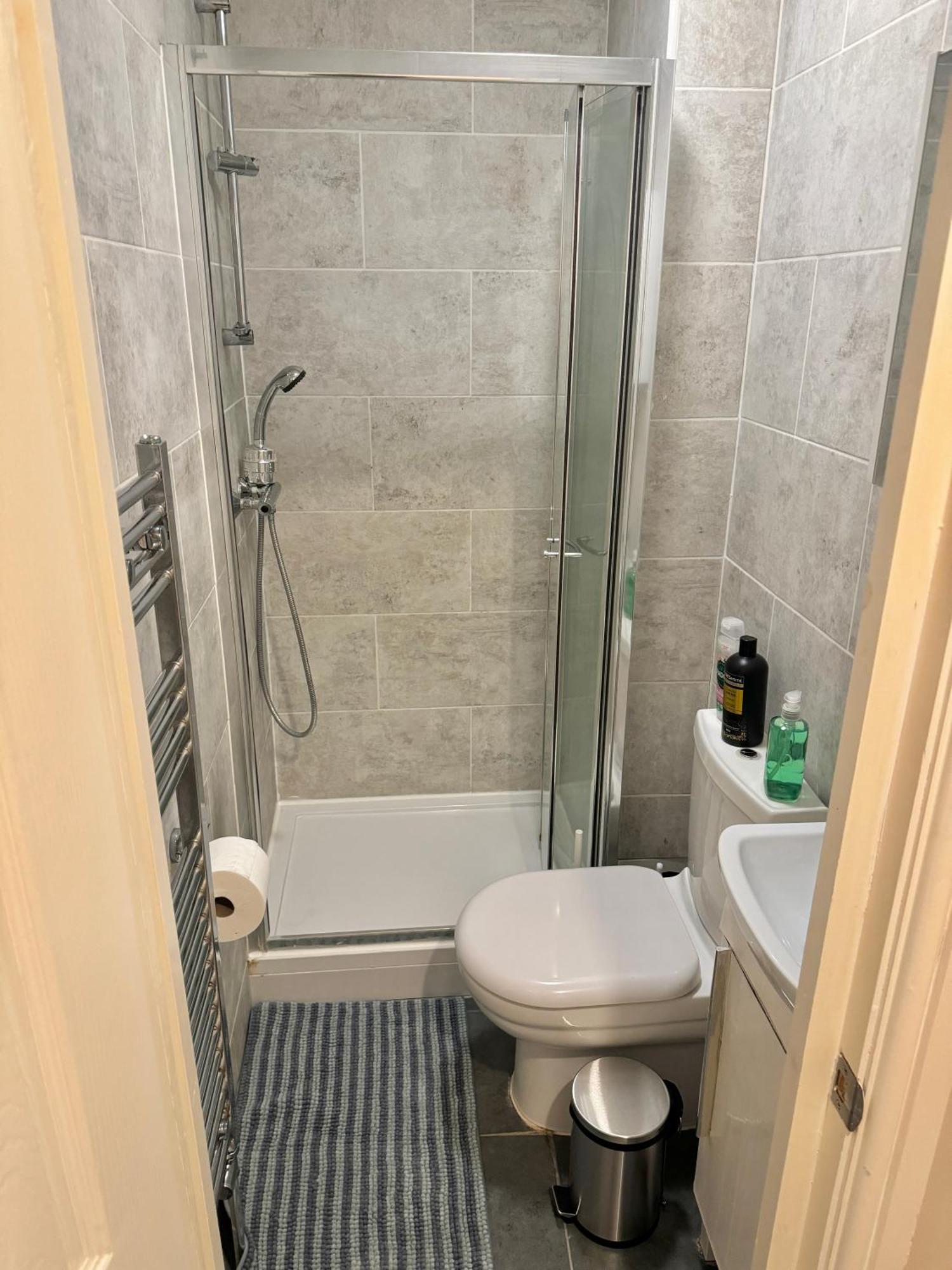 Modern En-suite By Finsbury Park Station 8 Mins To King's Cross By Tube Londra
